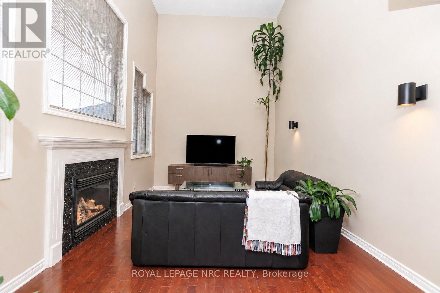 8394 Greenfield Crescent, Niagara Falls, Ontario  L2H 3J8 - Photo 14 - X13825410