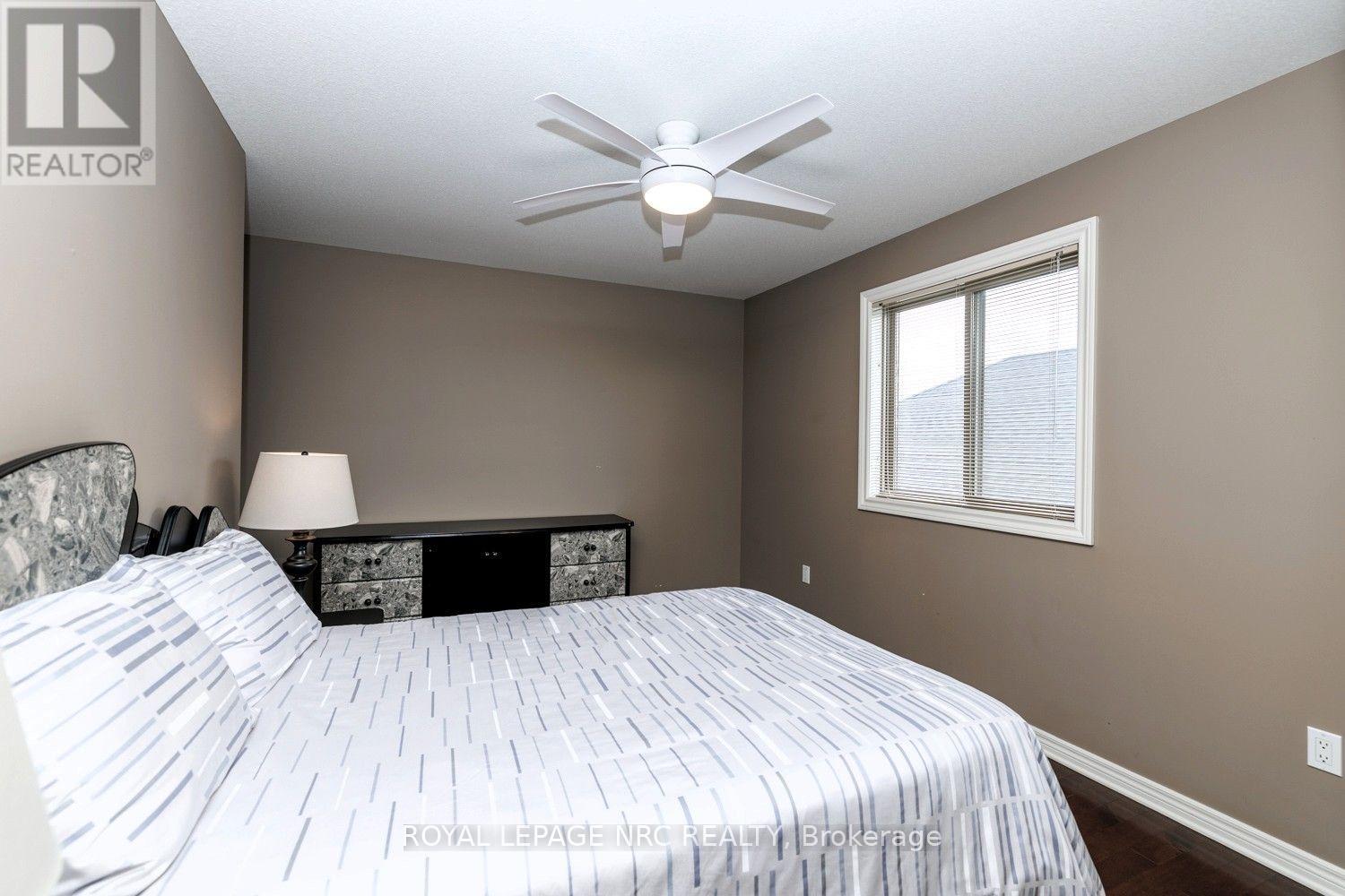 8394 Greenfield Crescent, Niagara Falls, Ontario  L2H 3J8 - Photo 33 - X13825410