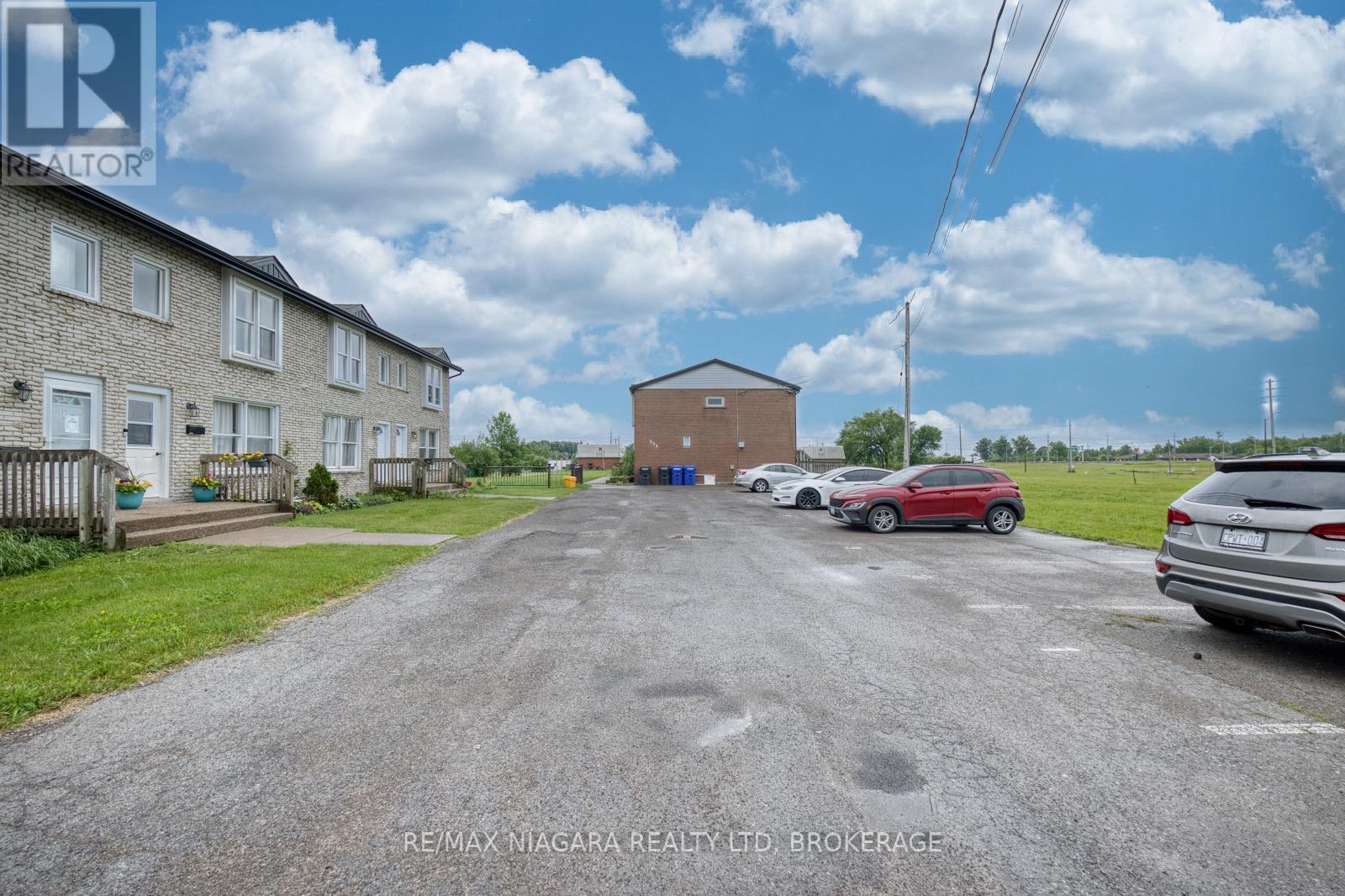 1 - 252 Bertie Street, Fort Erie, Ontario  L2A 1Z6 - Photo 2 - X13826338