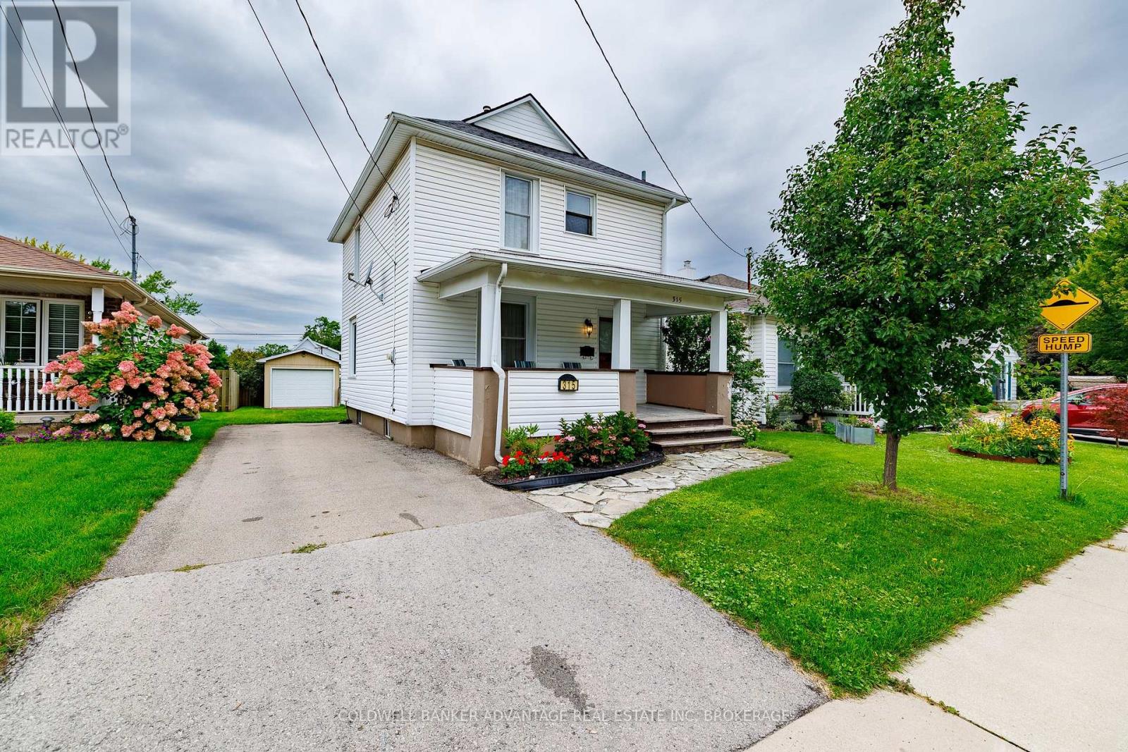 315 Aqueduct Street, Welland, Ontario  L3C 3J2 - Photo 3 - X13826640