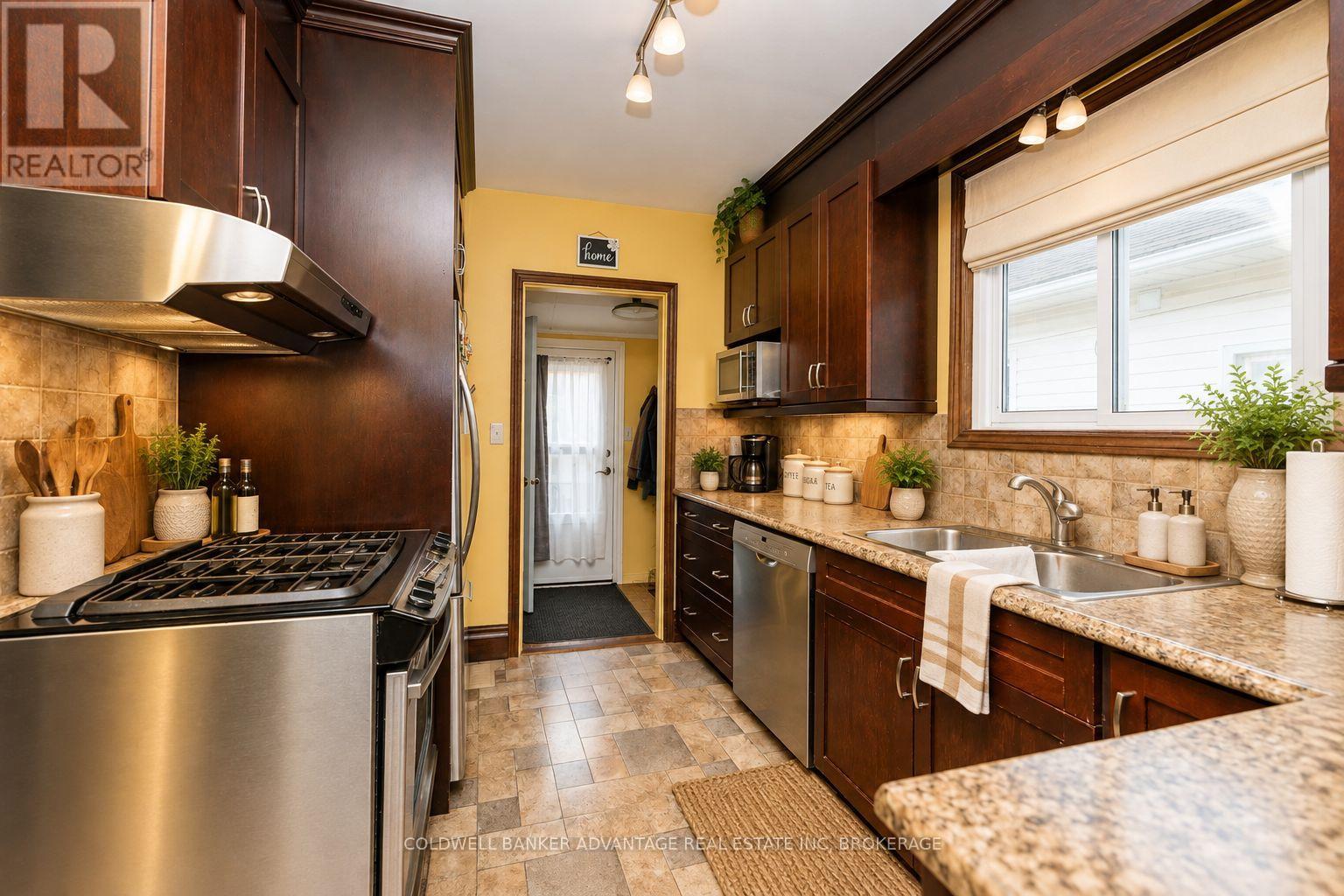 315 Aqueduct Street, Welland, Ontario  L3C 3J2 - Photo 9 - X13826640