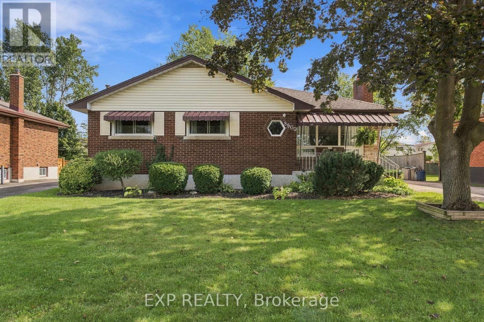 8800 Champlain Drive, Niagara Falls, Ontario  L2G 6Y6 - Photo 2 - X13826822