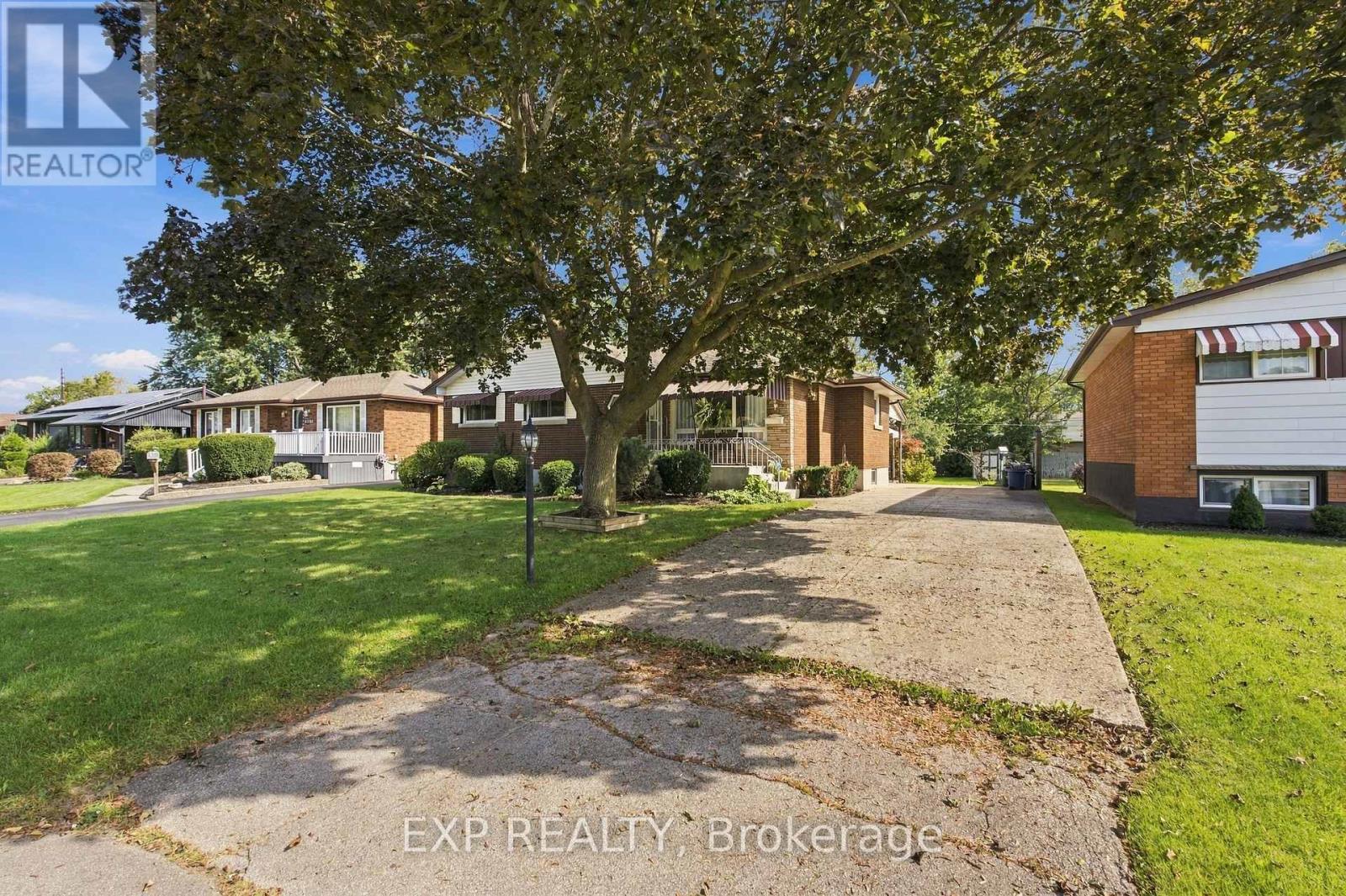 8800 Champlain Drive, Niagara Falls, Ontario  L2G 6Y6 - Photo 5 - X13826822