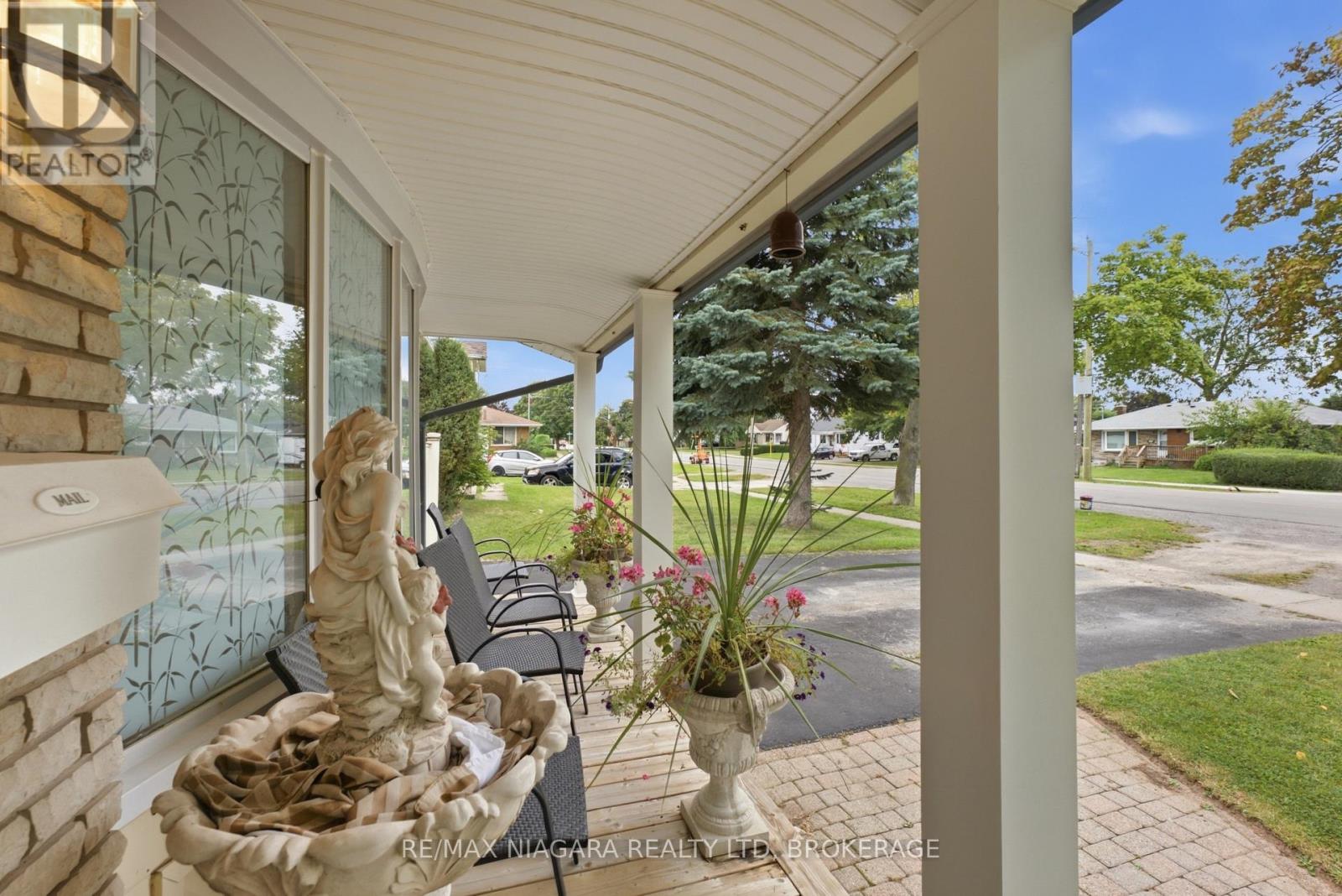 20 Arthur Street, St. Catharines, Ontario  L2M 1G9 - Photo 3 - X13827914