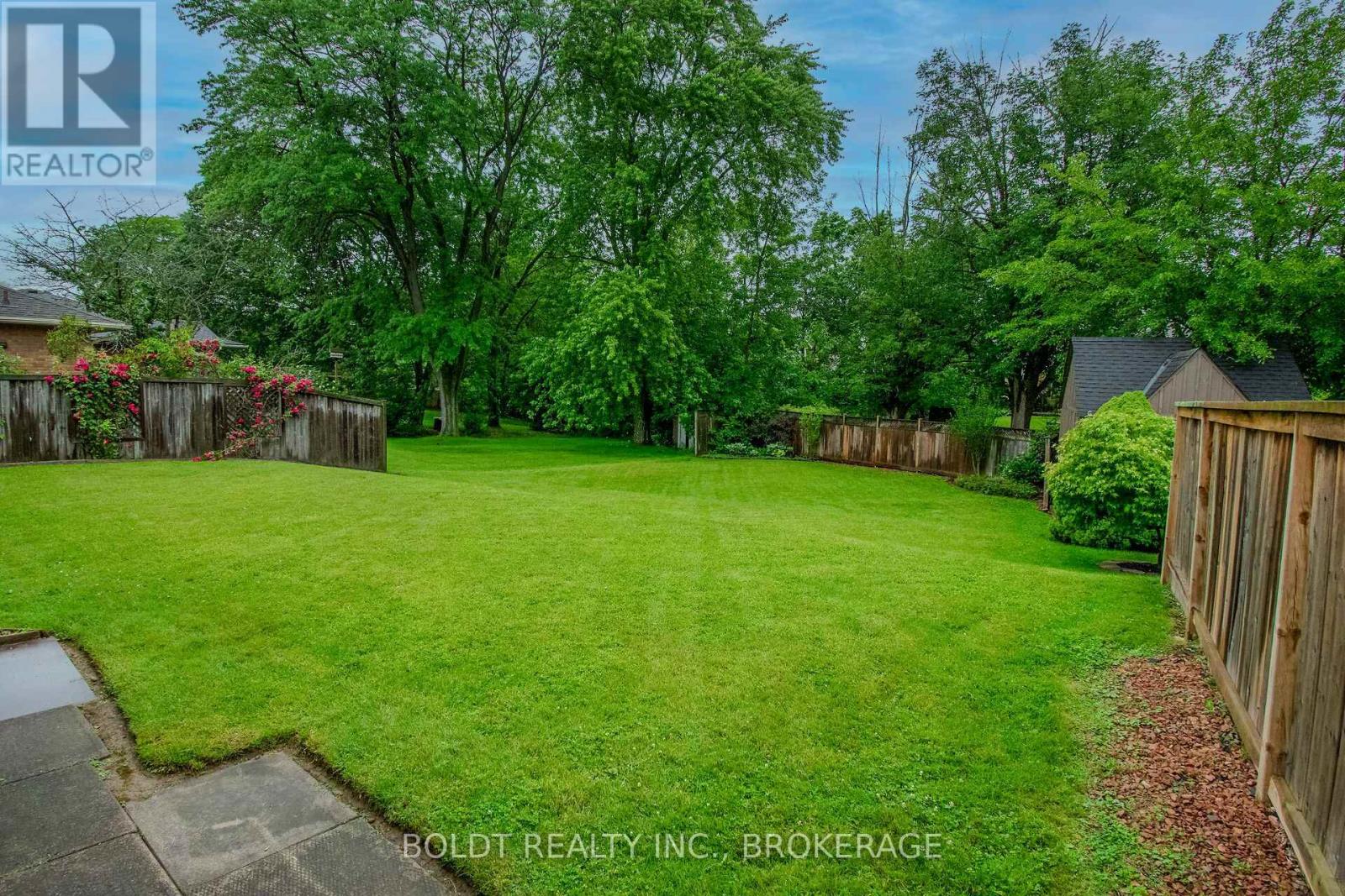 25 Elm Ridge Drive, St. Catharines, Ontario  L2T 2A7 - Photo 28 - X13827950