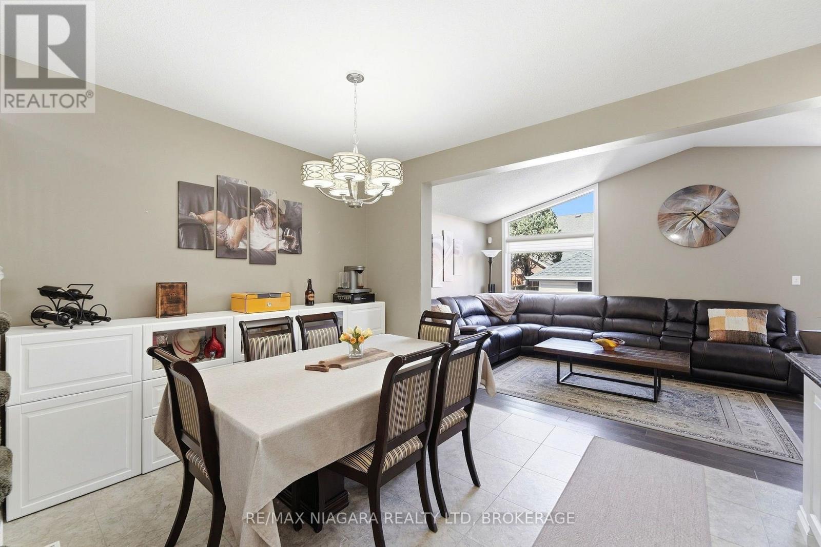 7441 Trinity Court, Niagara Falls, Ontario  L2H 3A6 - Photo 13 - X13828128