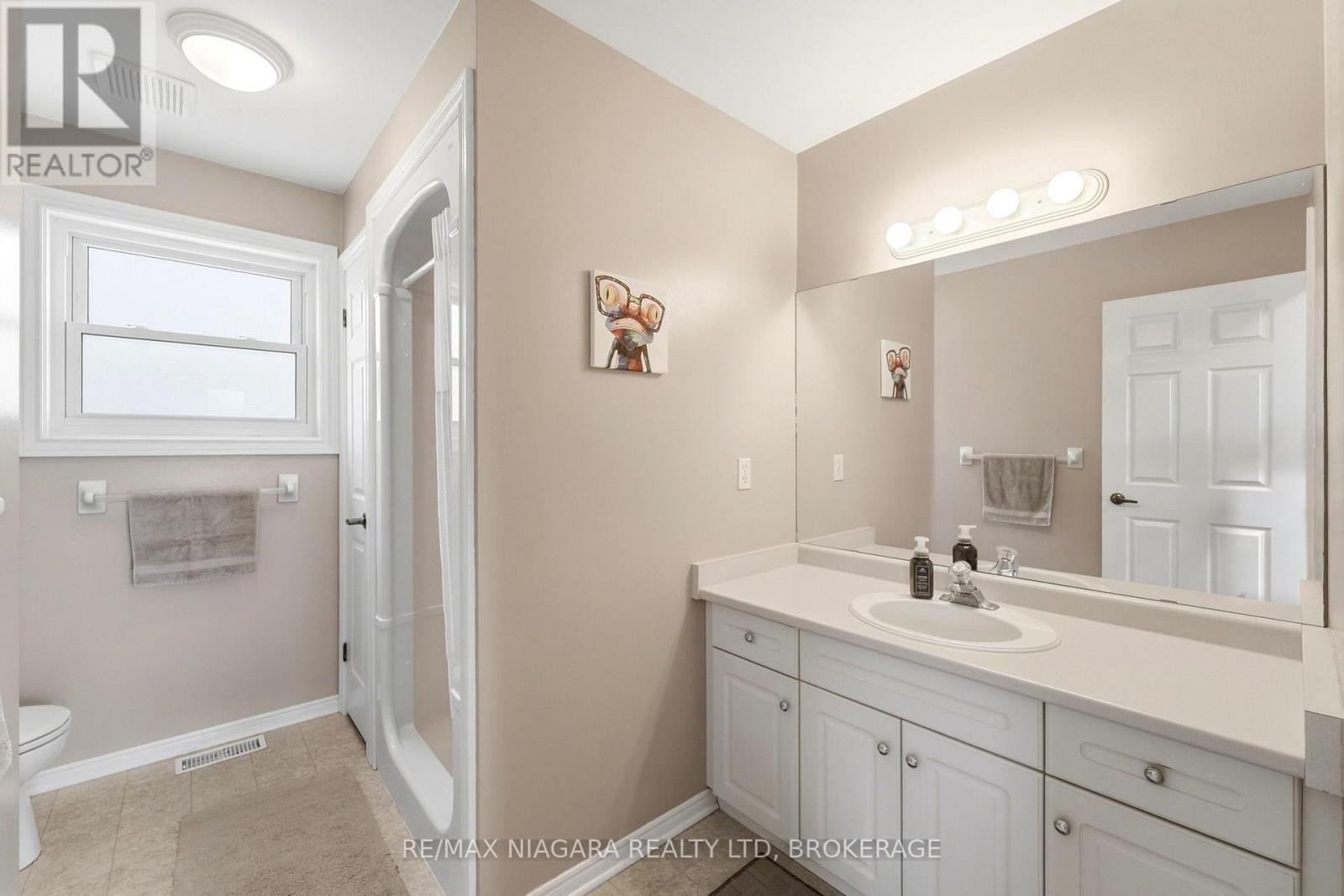 7441 Trinity Court, Niagara Falls, Ontario  L2H 3A6 - Photo 24 - X13828128