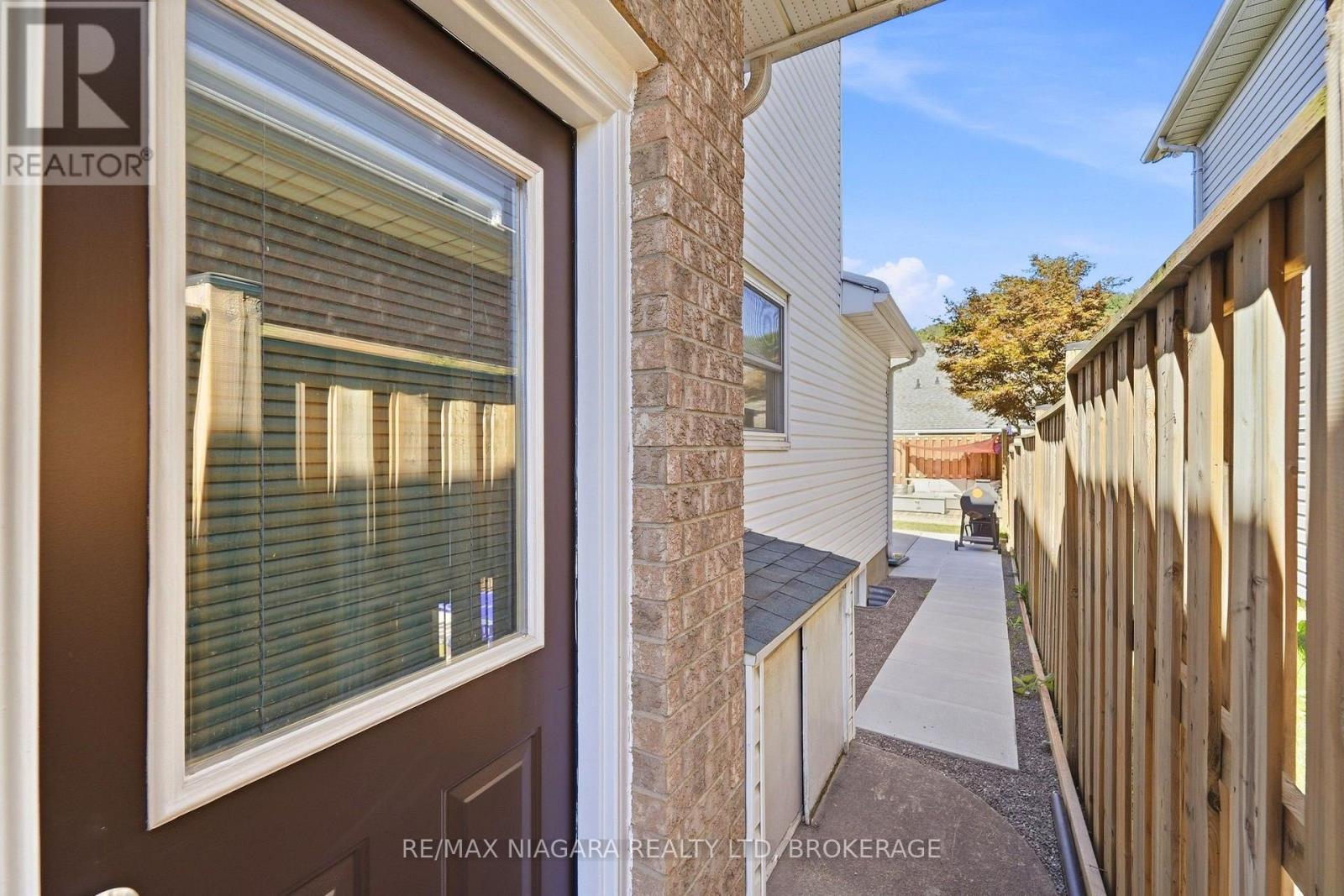 7441 Trinity Court, Niagara Falls, Ontario  L2H 3A6 - Photo 30 - X13828128