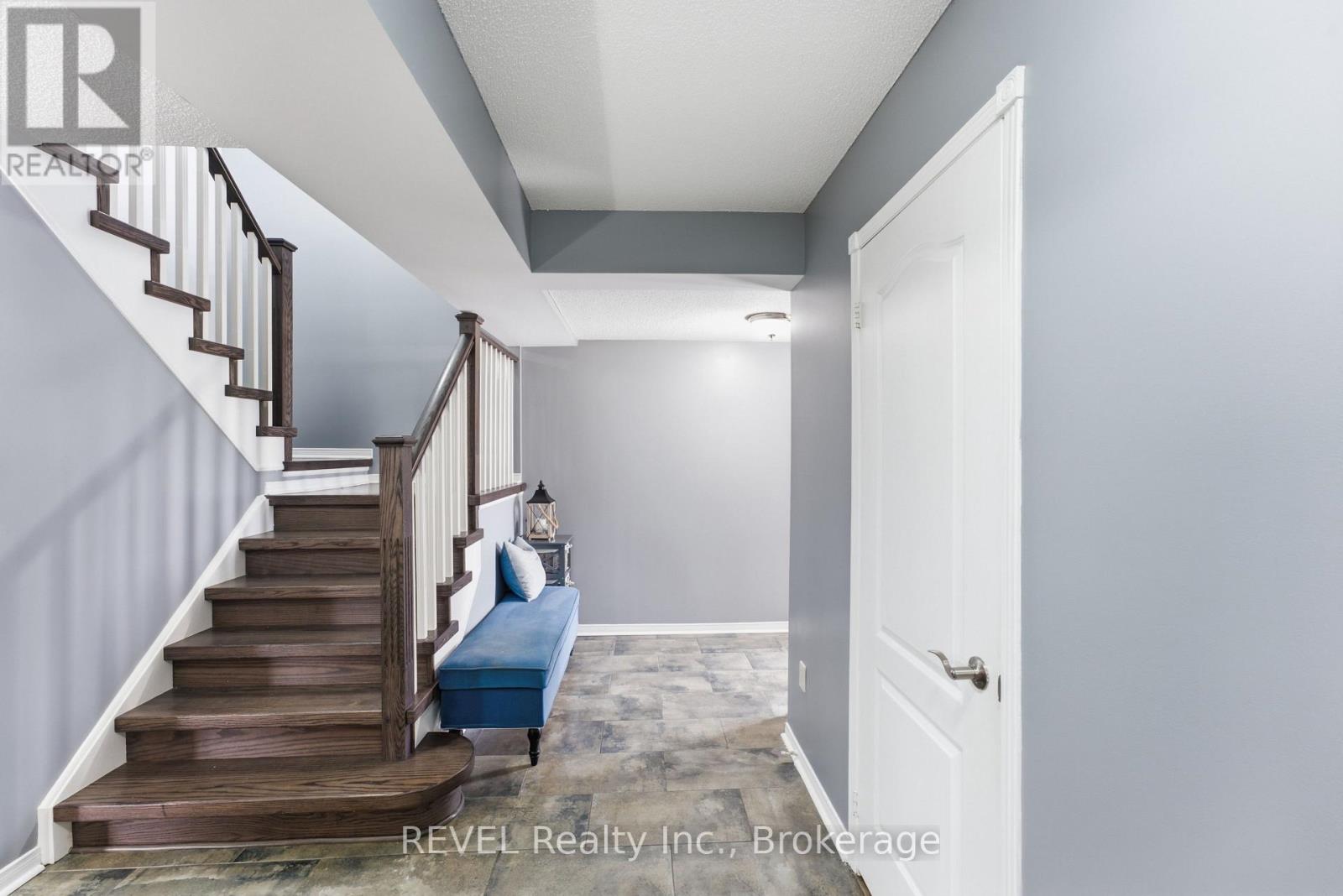 20 Hayloft Court, Brampton, Ontario  L6X 4R7 - Photo 6 - W13828458