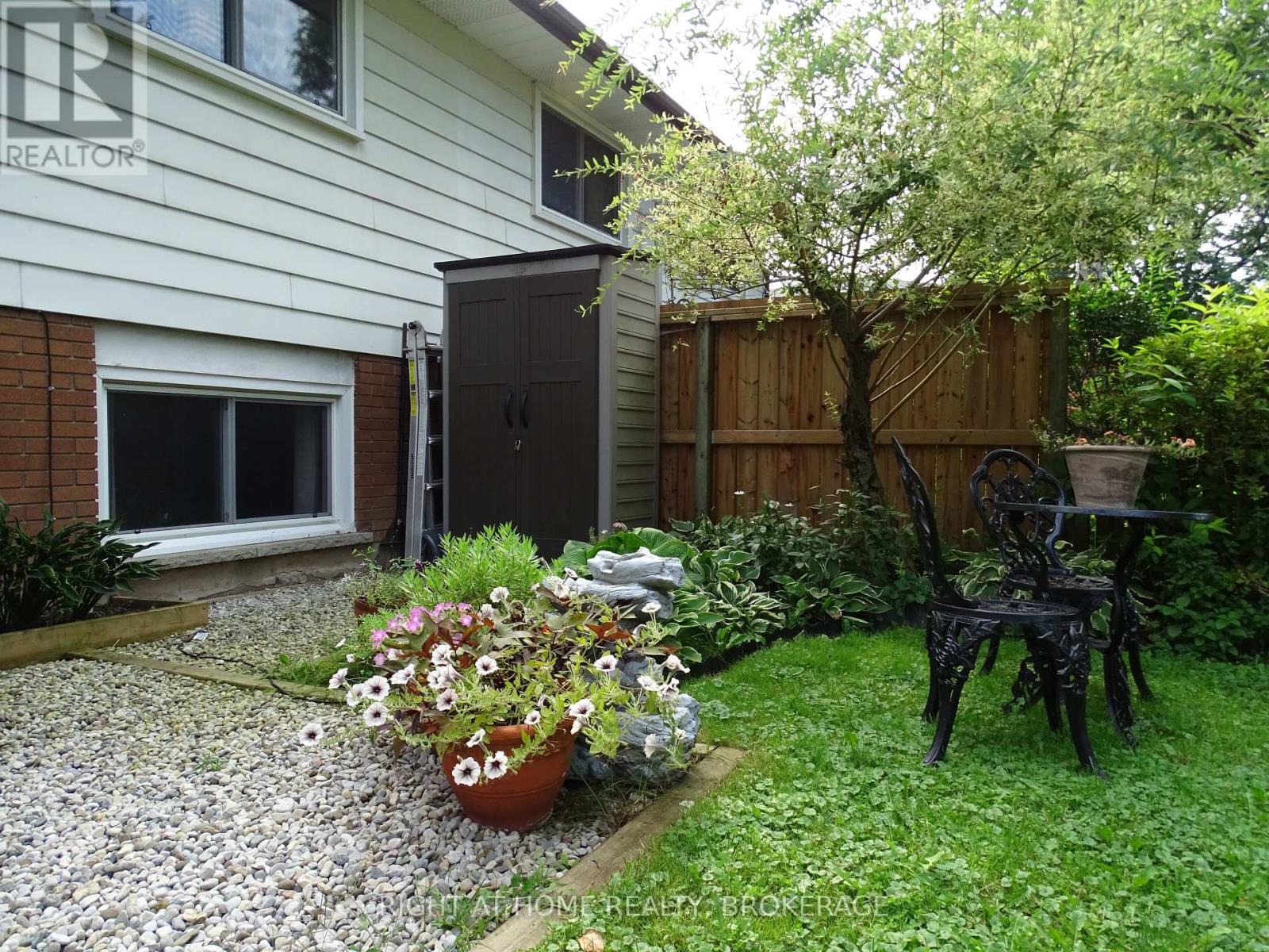 6763 Wilinger Street, Niagara Falls, Ontario  L2J 2B4 - Photo 6 - X13828462