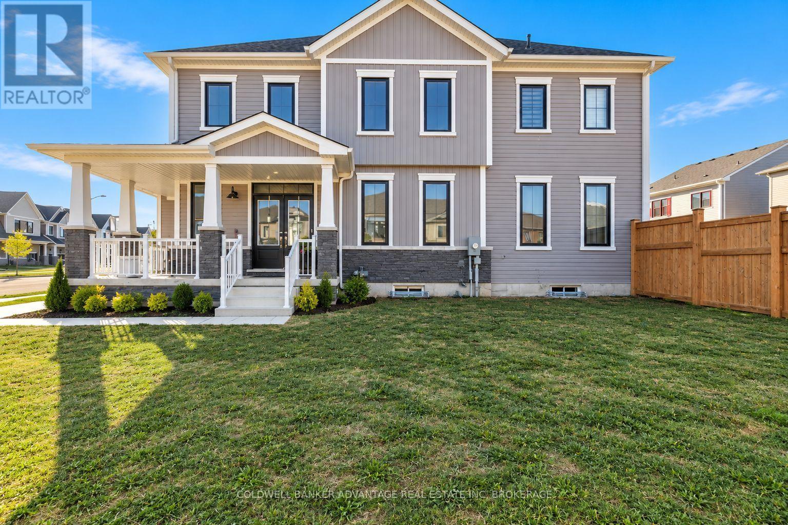 8 Downriver Drive, Welland, Ontario  L3B 0M5 - Photo 4 - X13829292