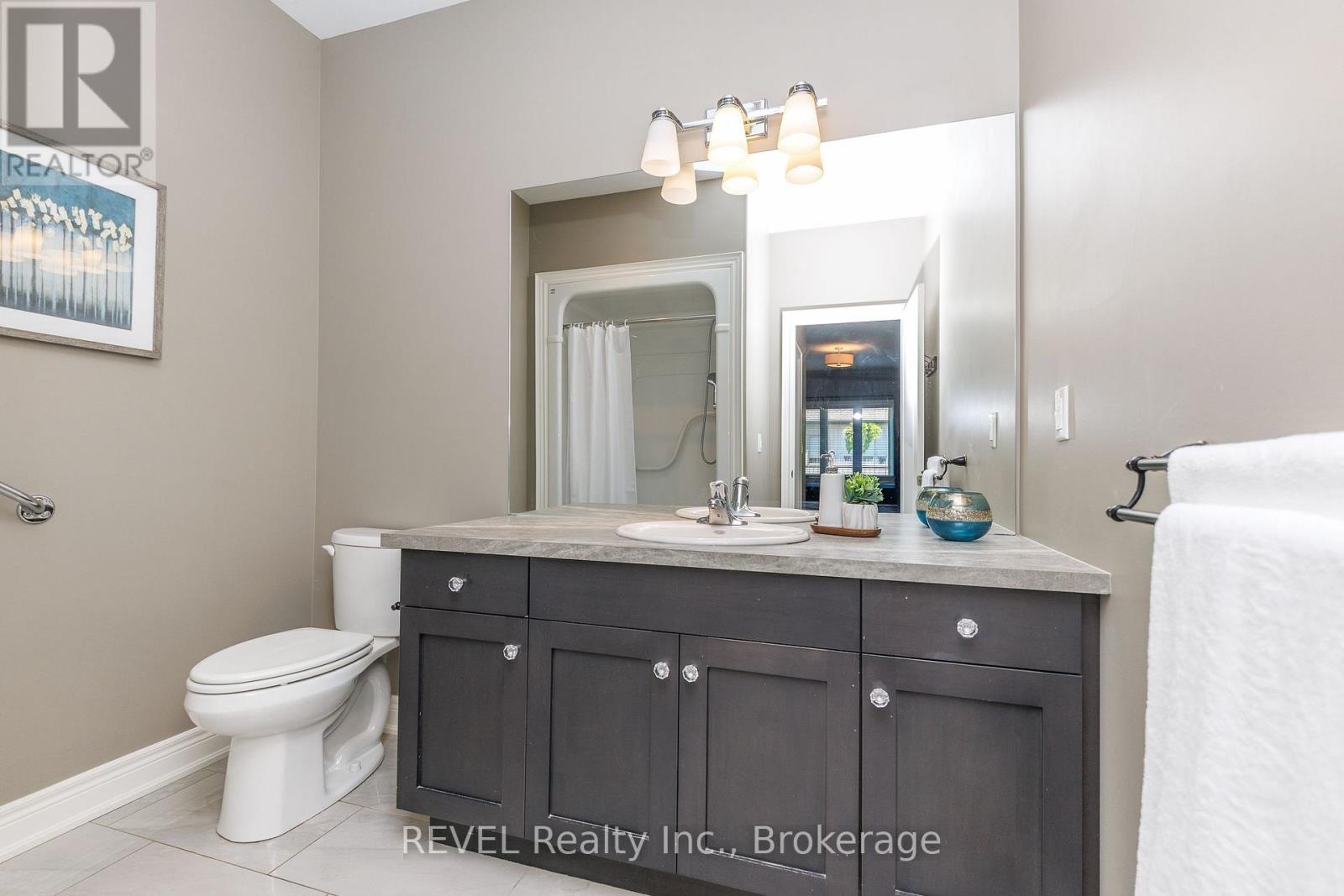 38 Sandalwood Common, St. Catharines, Ontario  L2M 0B3 - Photo 19 - X13829392
