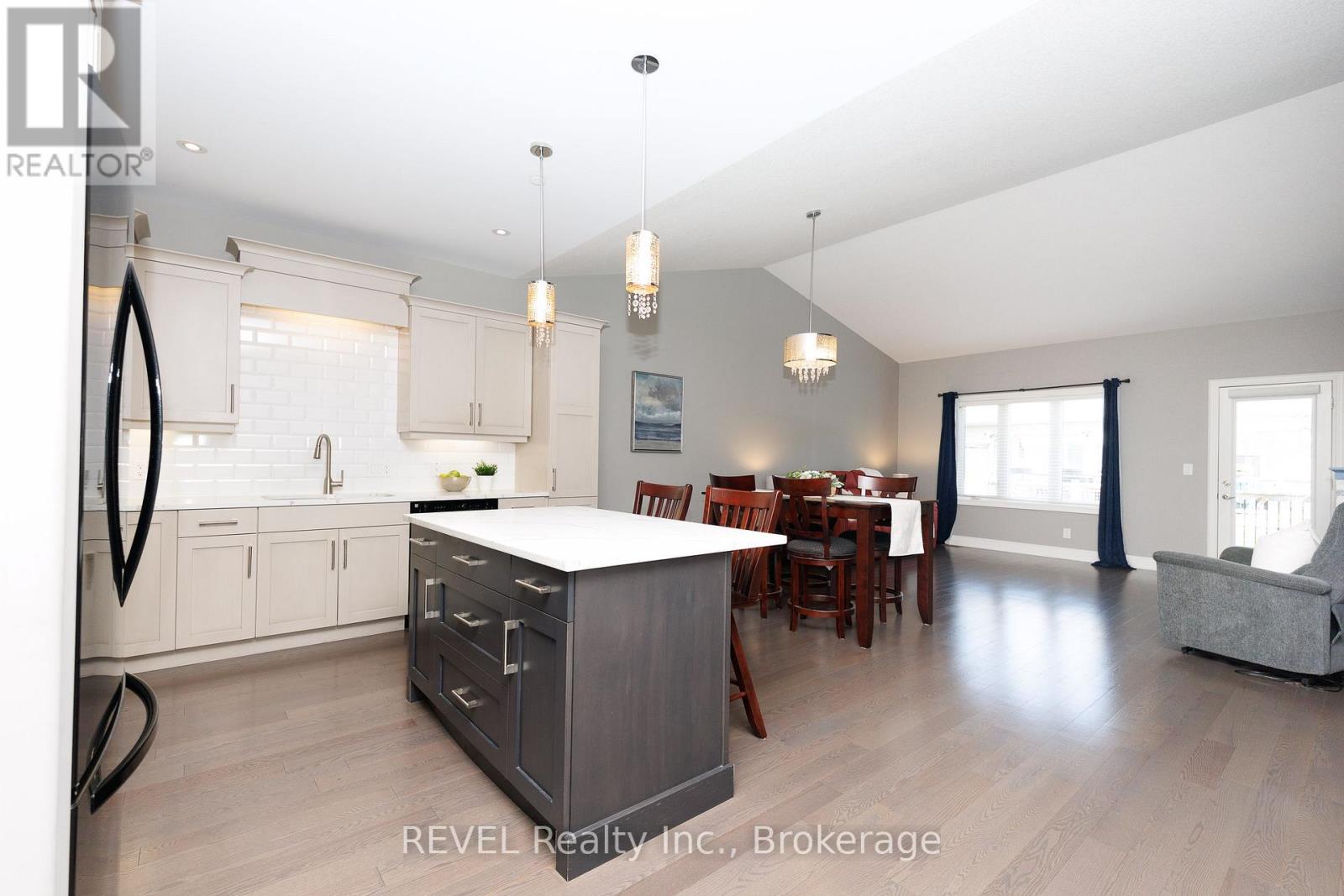 38 Sandalwood Common, St. Catharines, Ontario  L2M 0B3 - Photo 6 - X13829392