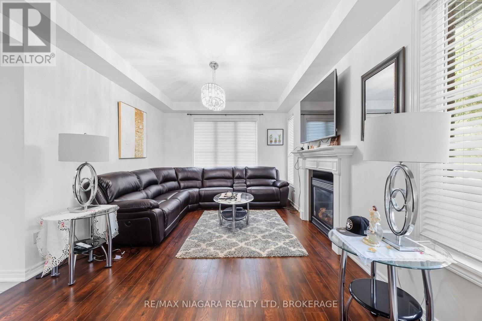 8760 Milomir Street, Niagara Falls, Ontario  L2H 0C6 - Photo 10 - X13830346