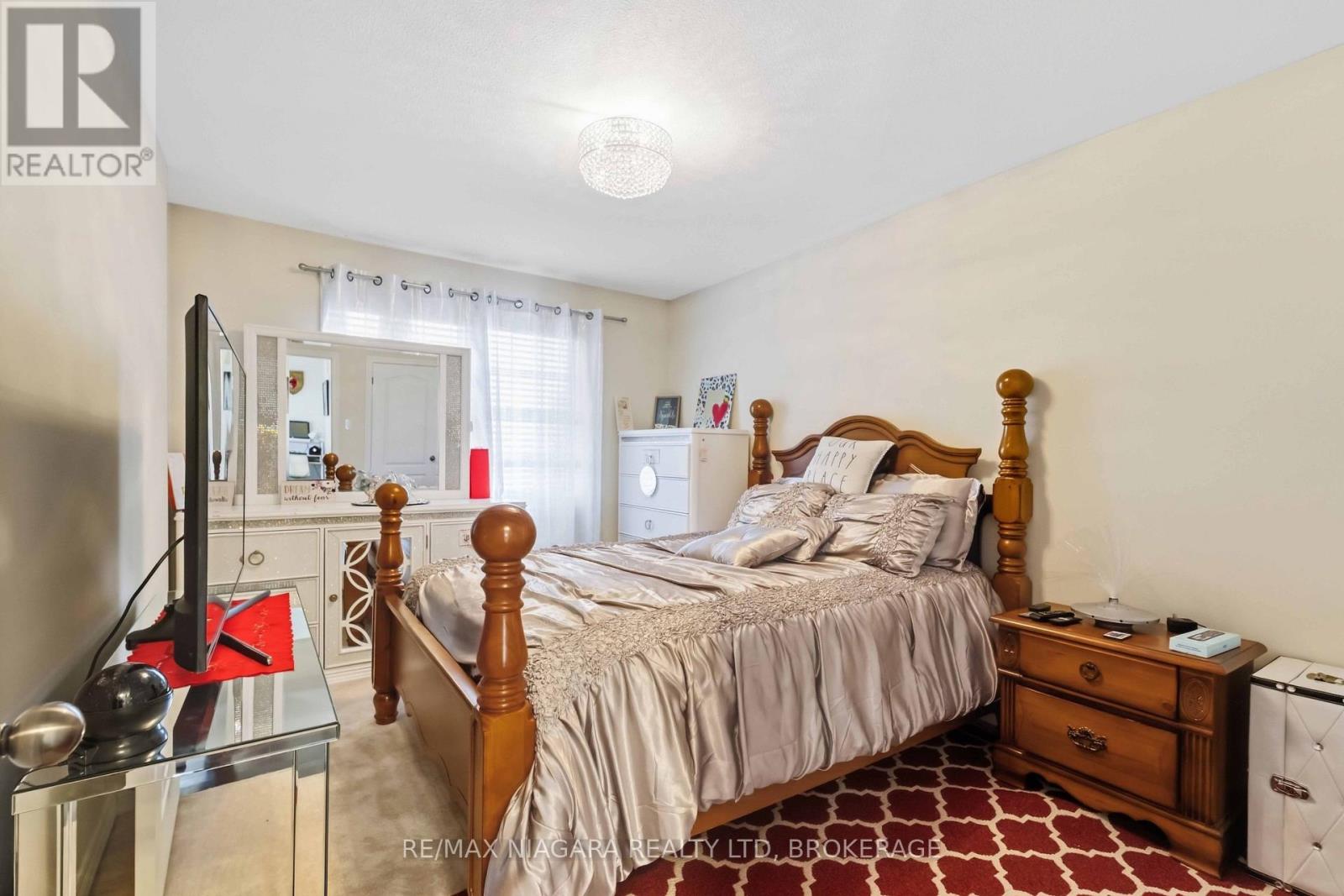 8760 Milomir Street, Niagara Falls, Ontario  L2H 0C6 - Photo 15 - X13830346