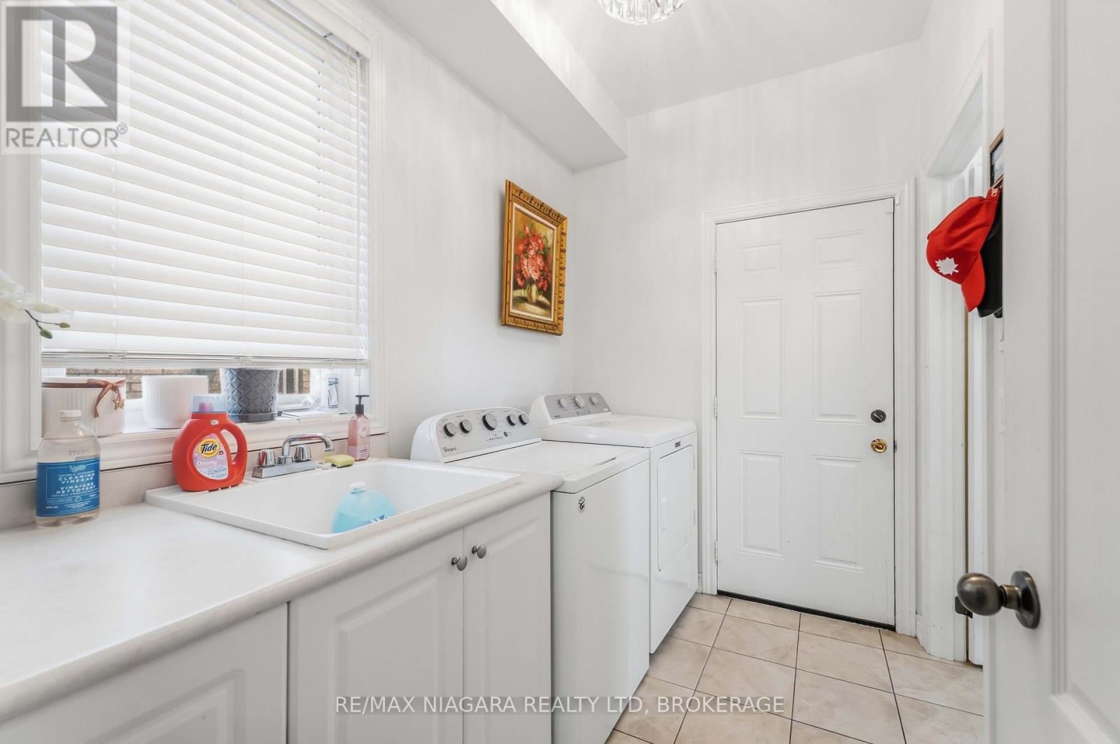 8760 Milomir Street, Niagara Falls, Ontario  L2H 0C6 - Photo 18 - X13830346