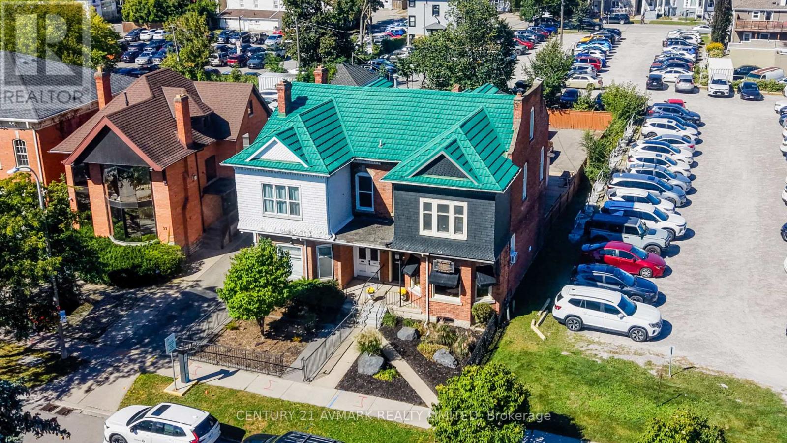 37 Church Street, St. Catharines, Ontario  L2R 3B7 - Photo 2 - X13830766
