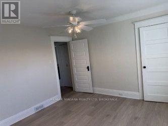 12a Jarvis Street, Fort Erie, Ontario  L2A 2S1 - Photo 9 - X13830930