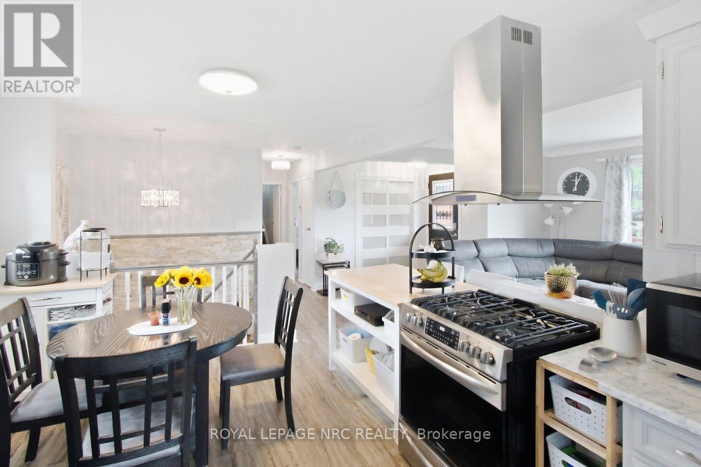 8031 Watson Street, Niagara Falls, Ontario  L2H 1E4 - Photo 8 - X13831024