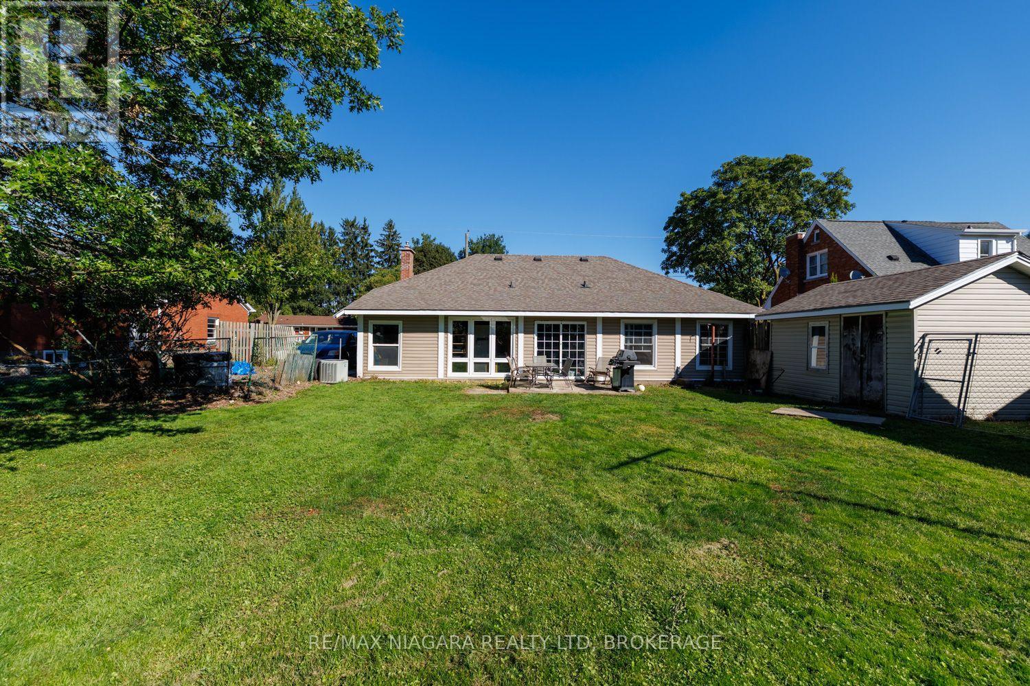 6424 Corwin Crescent, Niagara Falls, Ontario  L2G 2M2 - Photo 3 - X13831056