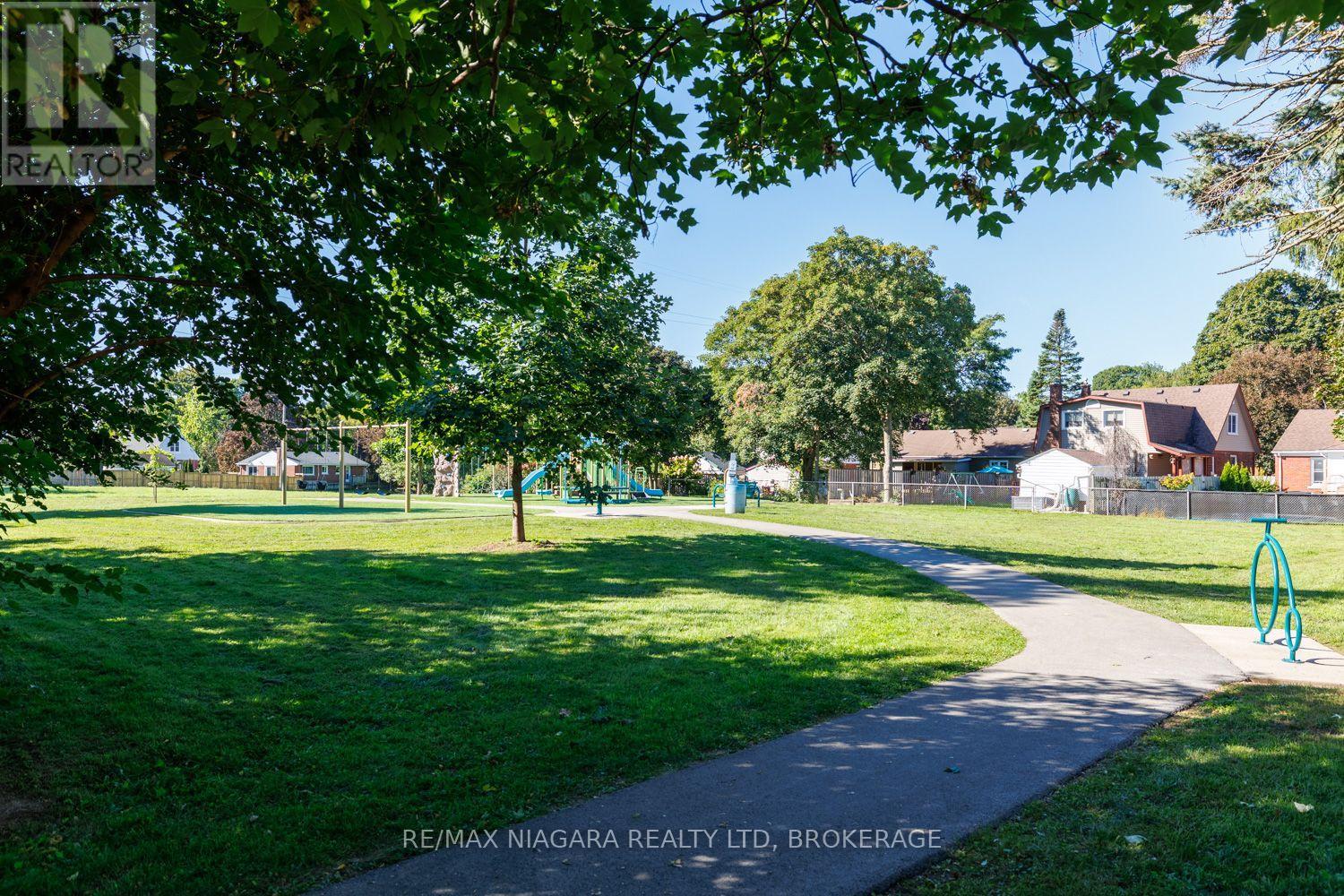 6424 Corwin Crescent, Niagara Falls, Ontario  L2G 2M2 - Photo 6 - X13831056