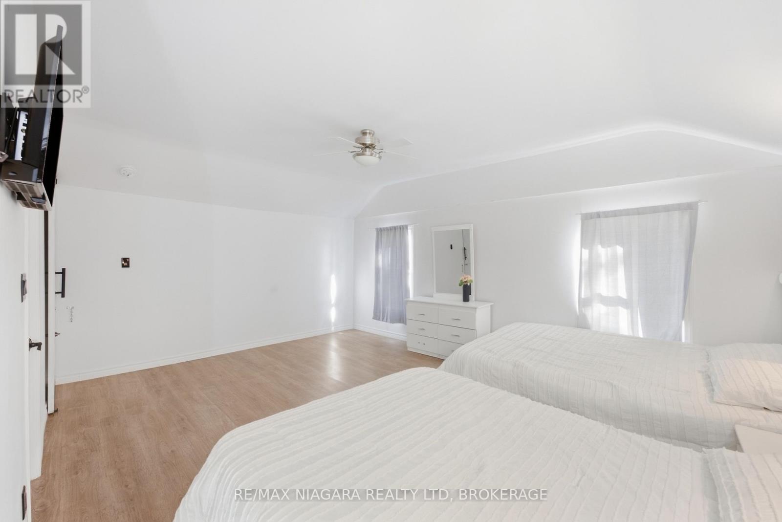 6525 Oneil Street, Niagara Falls, Ontario  L2J 1M7 - Photo 23 - X13831330