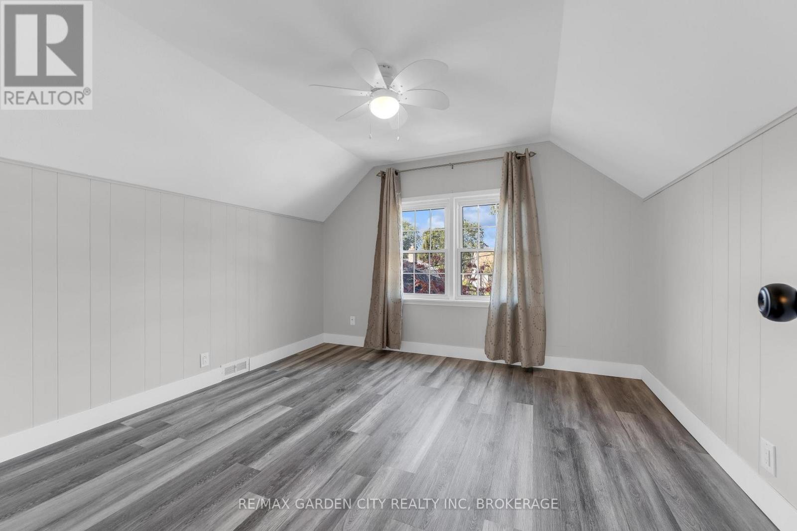 4 Manor Road, St. Catharines, Ontario  L2N 3B5 - Photo 13 - X13831770
