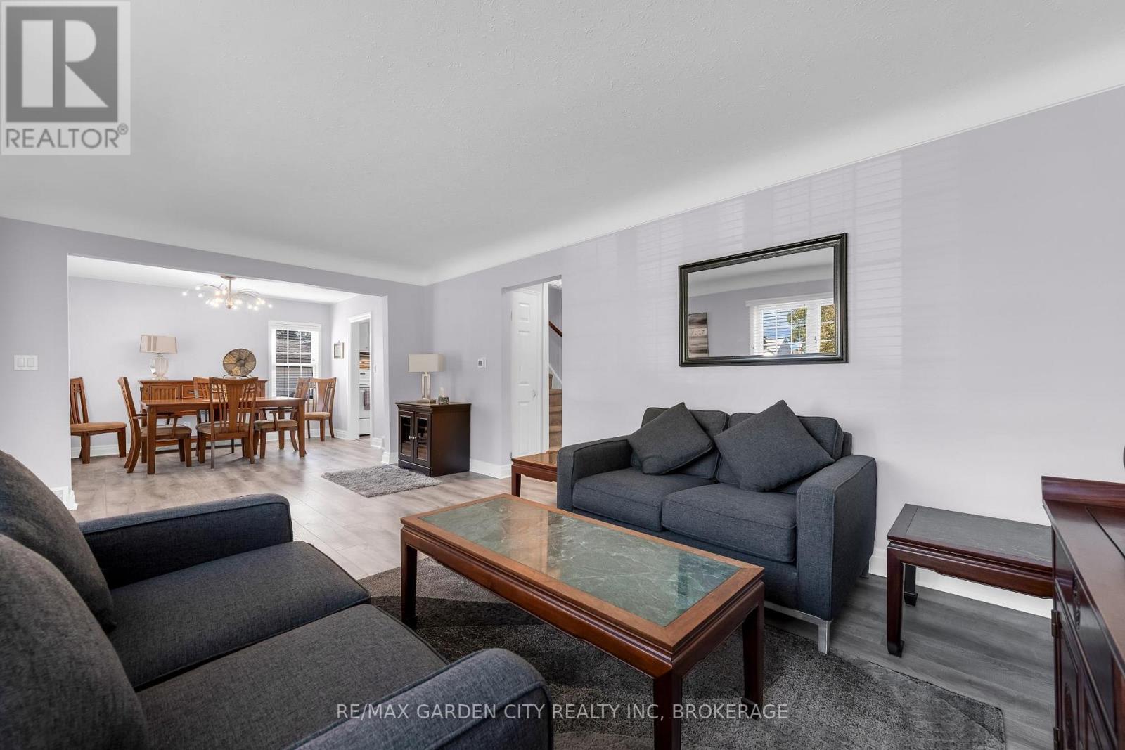4 Manor Road, St. Catharines, Ontario  L2N 3B5 - Photo 4 - X13831770