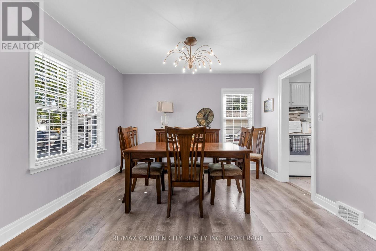 4 Manor Road, St. Catharines, Ontario  L2N 3B5 - Photo 7 - X13831770