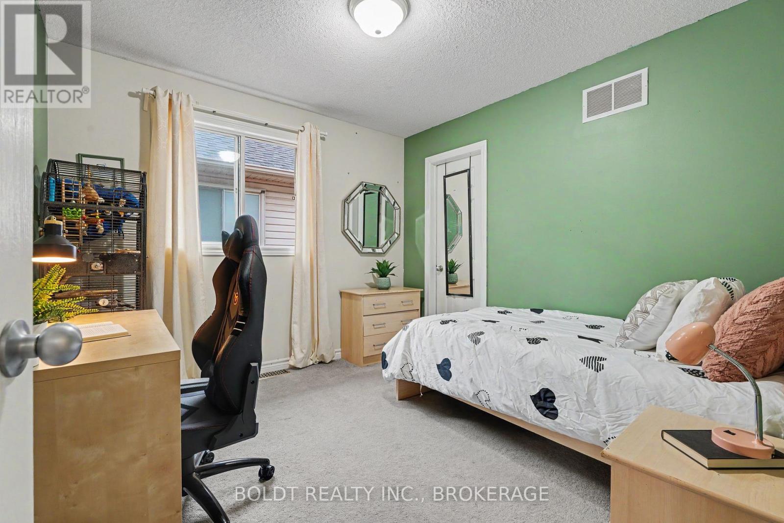 17 Valridge Court, Hamilton, Ontario  L9G 4Y5 - Photo 28 - X13831854