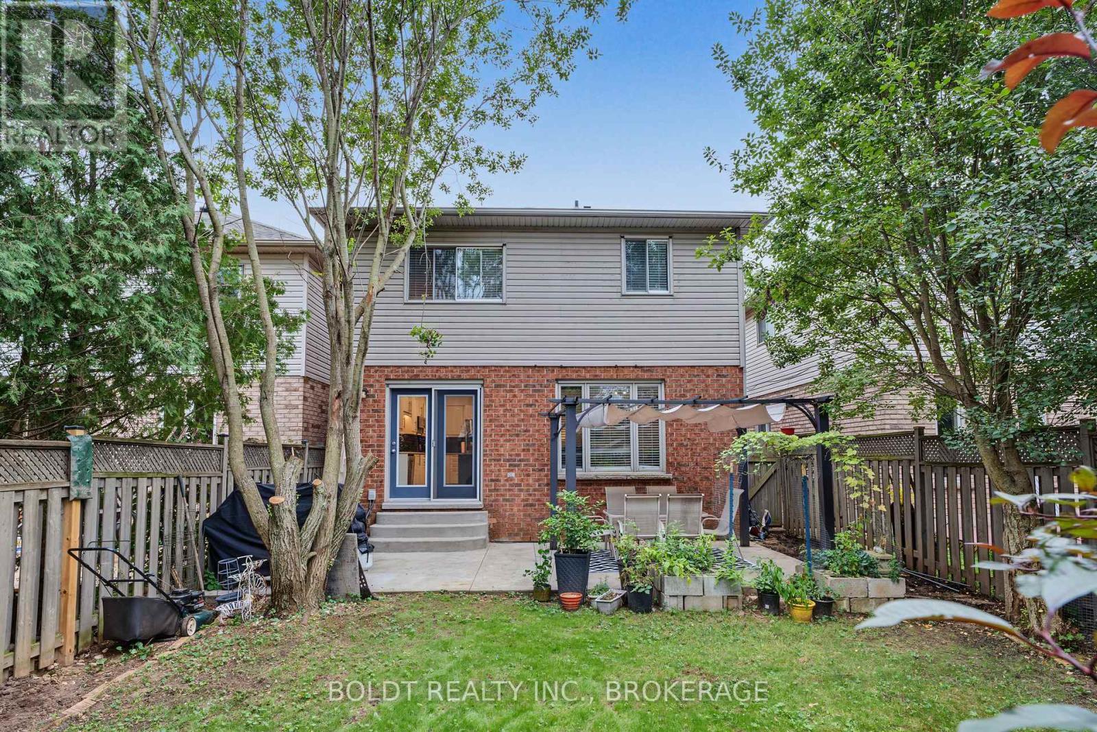 17 Valridge Court, Hamilton, Ontario  L9G 4Y5 - Photo 43 - X13831854