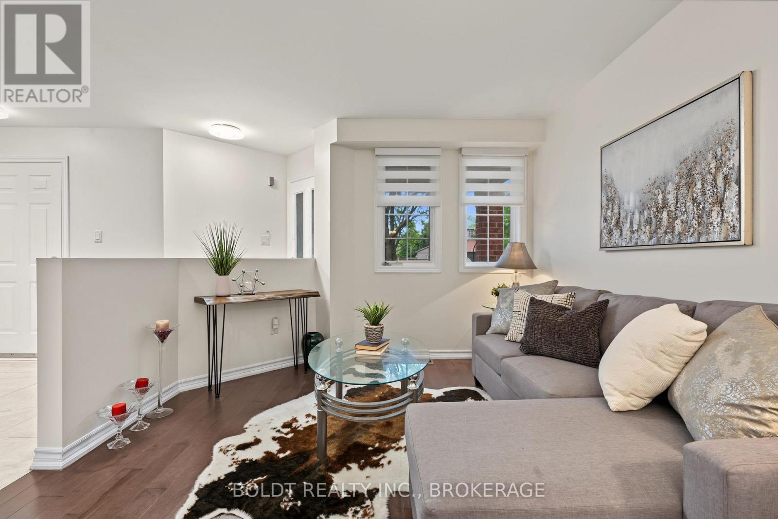 17 Valridge Court, Hamilton, Ontario  L9G 4Y5 - Photo 8 - X13831854