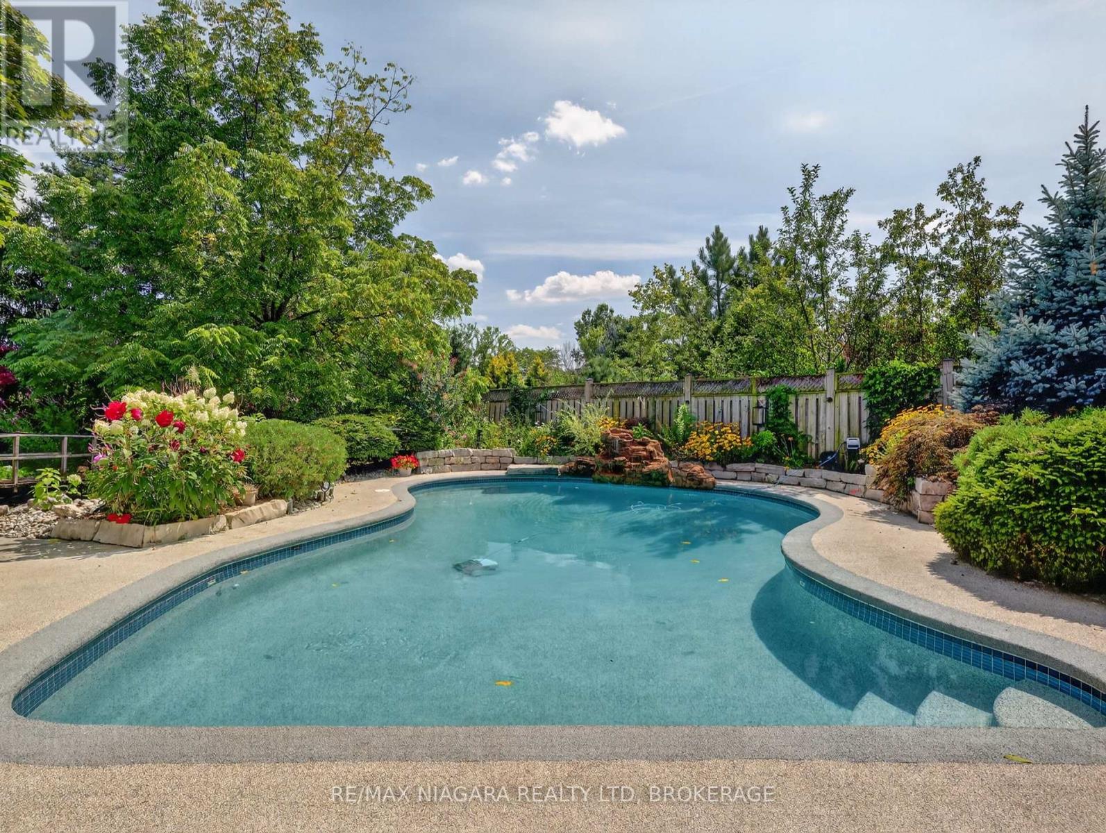 14 Fairlawn Court, St. Catharines, Ontario  L2M 7K4 - Photo 8 - X13832844