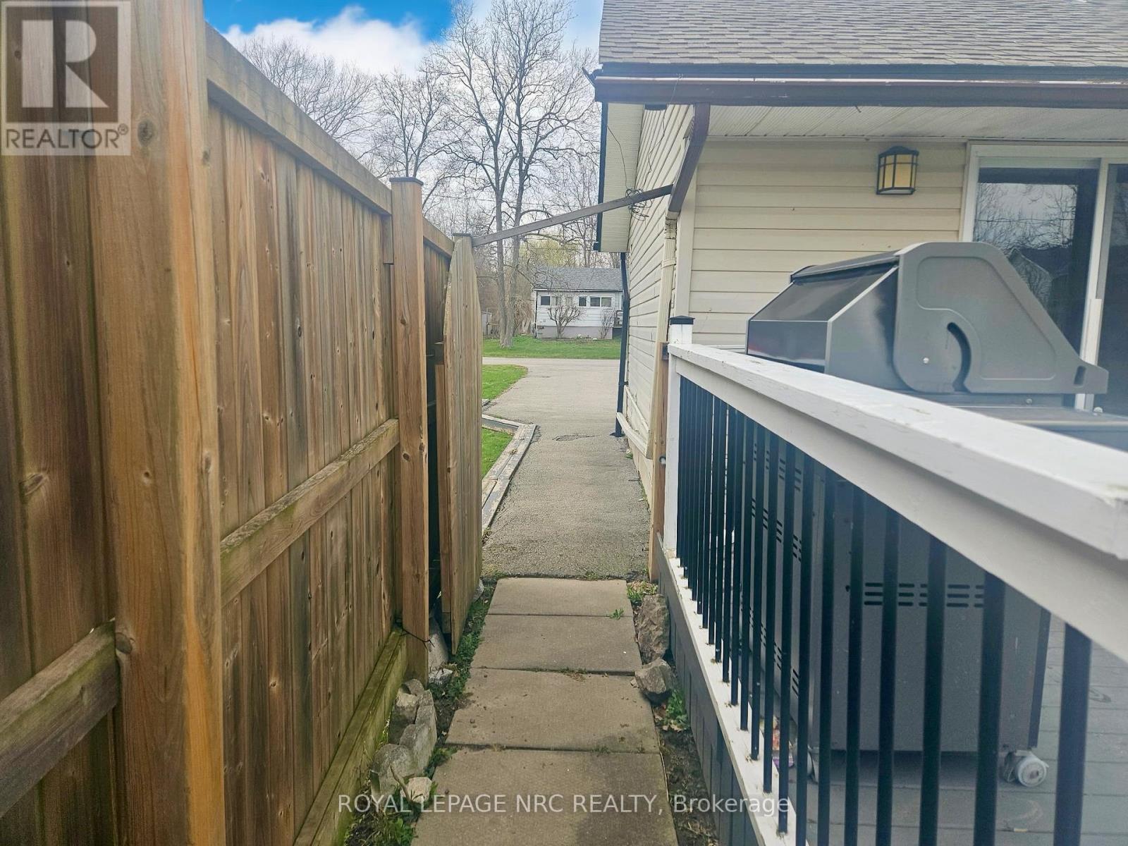 3093 Hyman Avenue, Fort Erie, Ontario  L0S 1N0 - Photo 21 - X13832986