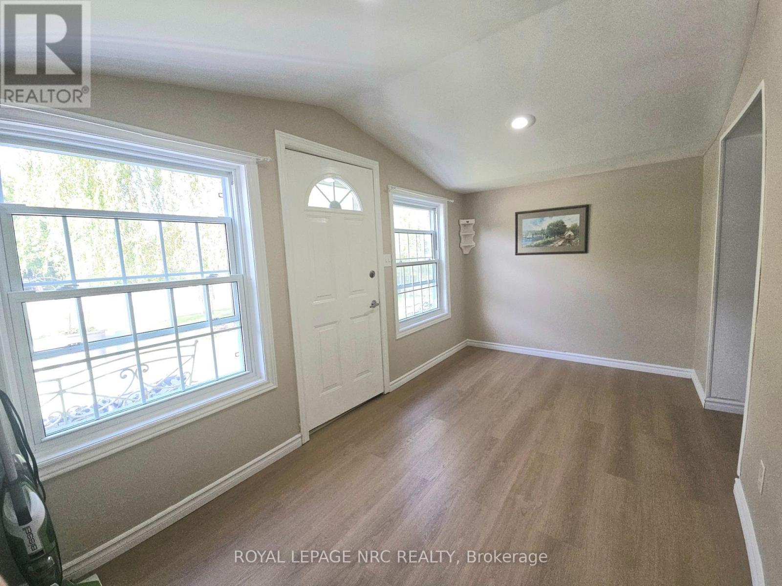 3093 Hyman Avenue, Fort Erie, Ontario  L0S 1N0 - Photo 3 - X13832986