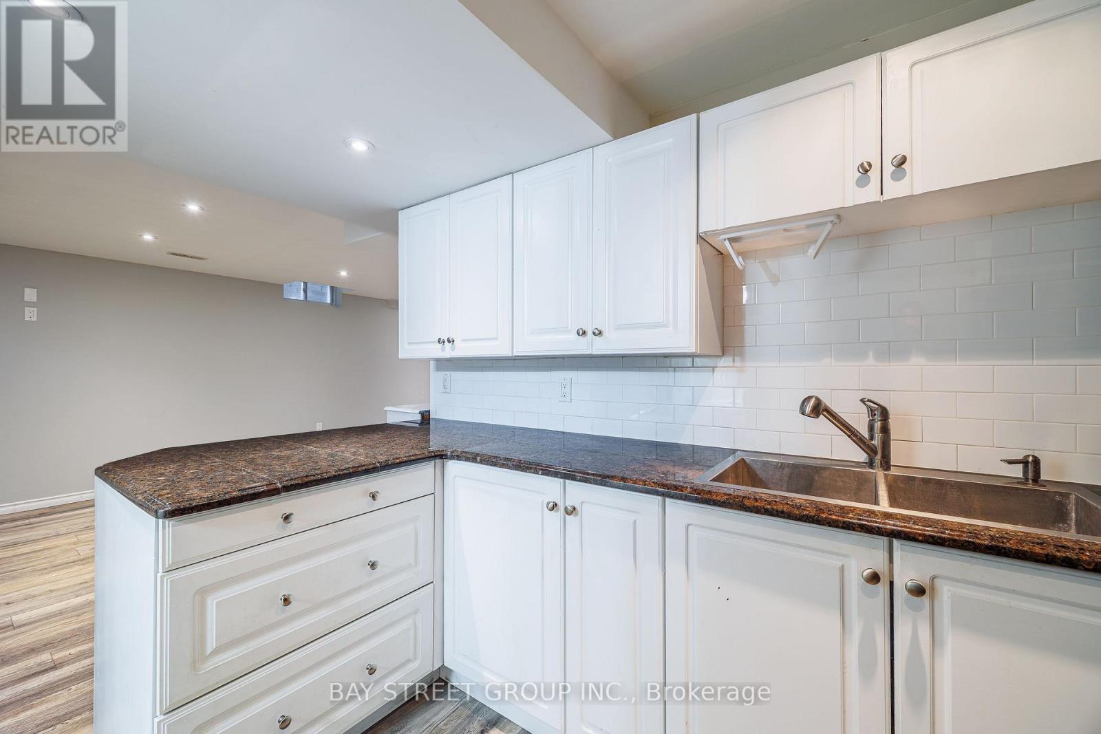 7752 Willey Street, Niagara Falls, Ontario  L2G 0H2 - Photo 25 - X13834058