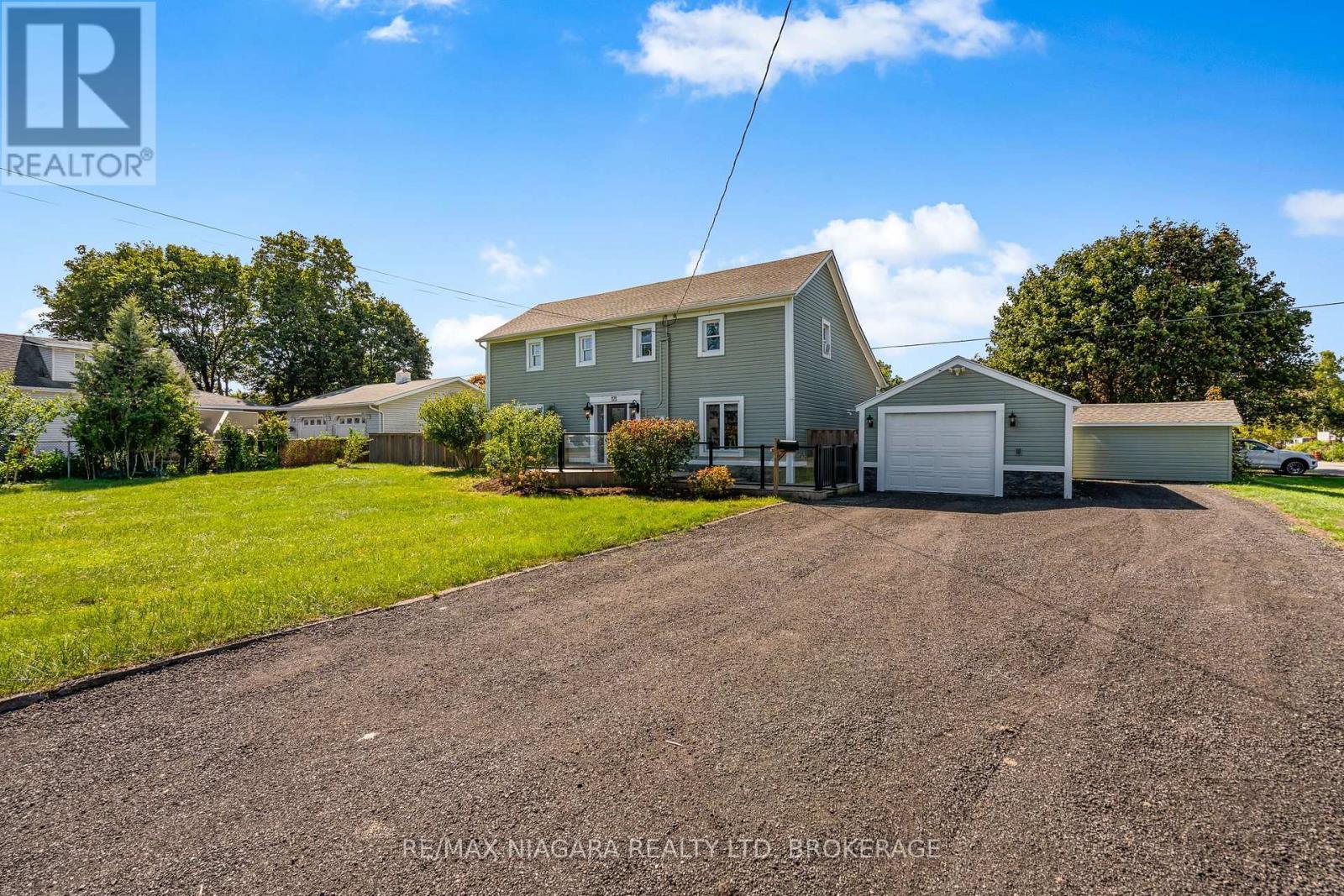 121 KNOLL STREET, Port Colborne, Ontario