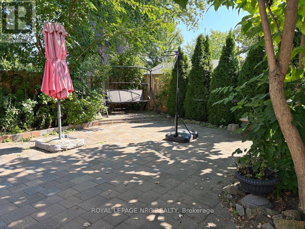 11 Rebecca Street, St. Catharines, Ontario  L2S 2G7 - Photo 3 - X13835202