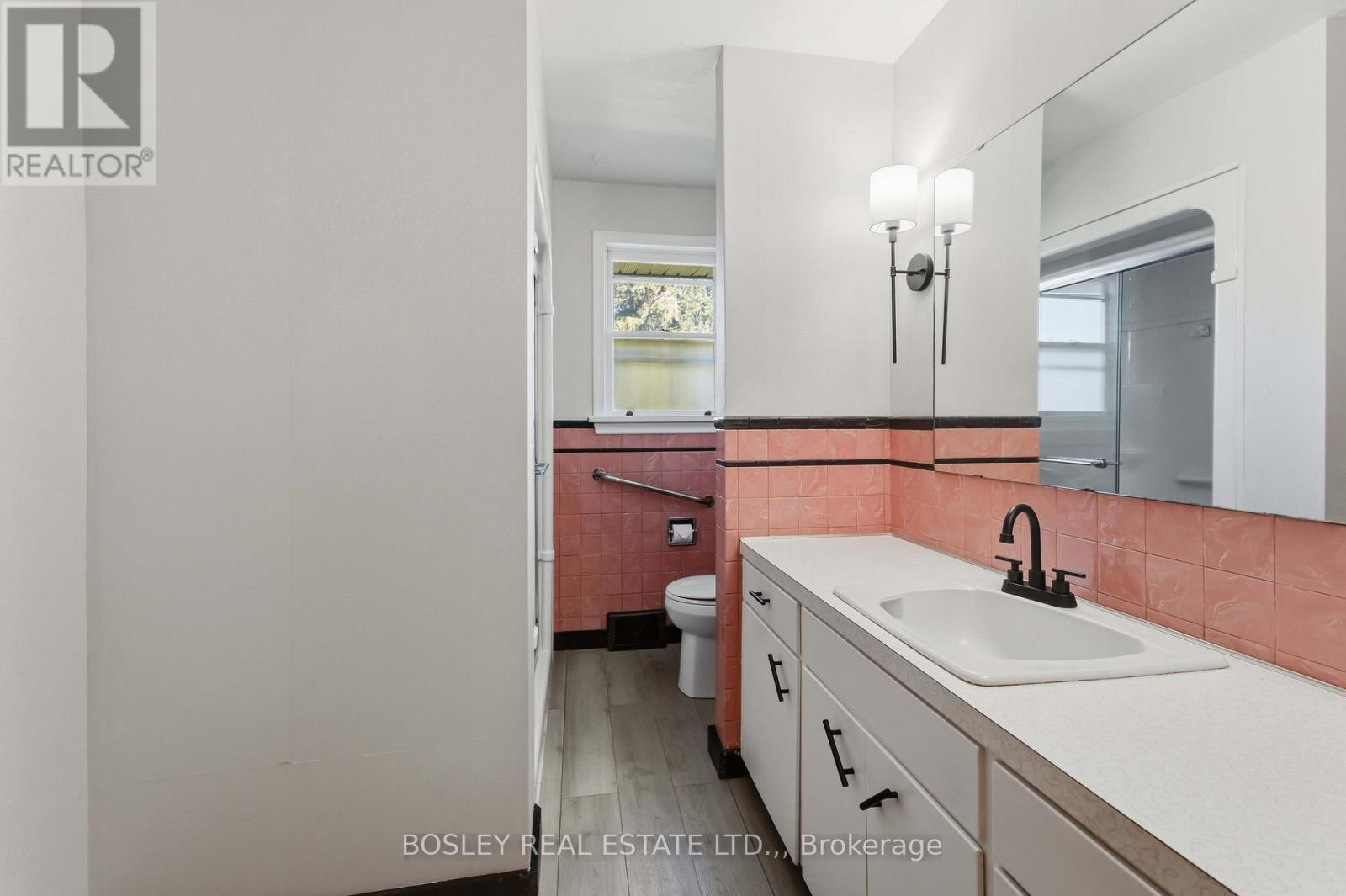 12 Glenhurst Circle, St. Catharines, Ontario  L2T 1Z1 - Photo 18 - X13835546