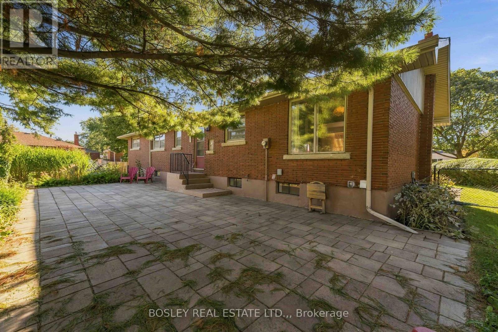 12 Glenhurst Circle, St. Catharines, Ontario  L2T 1Z1 - Photo 37 - X13835546