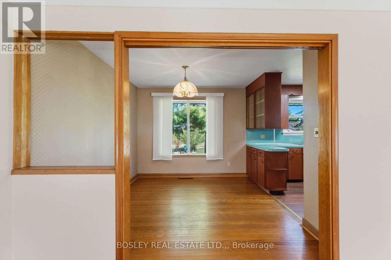 12 Glenhurst Circle, St. Catharines, Ontario  L2T 1Z1 - Photo 8 - X13835546
