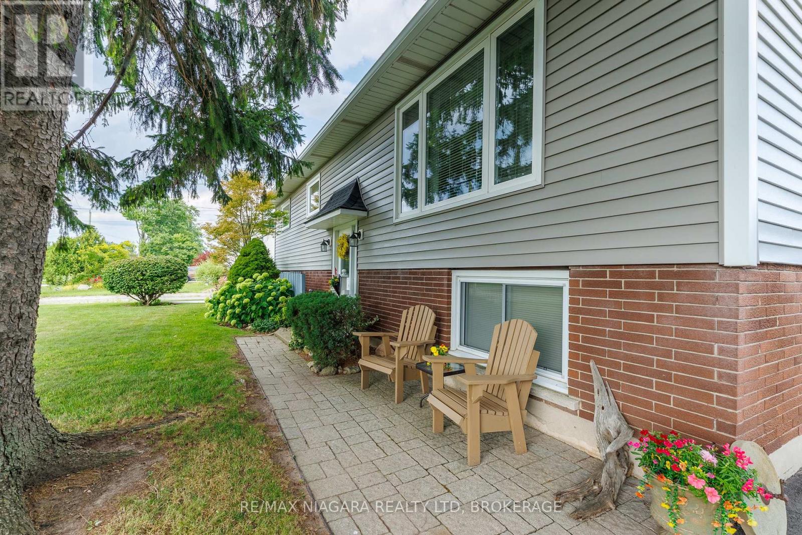 924 Daytona Drive, Fort Erie, Ontario  L2A 4Z8 - Photo 4 - X13835650