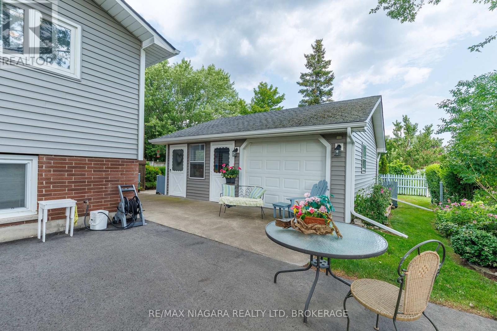 924 Daytona Drive, Fort Erie, Ontario  L2A 4Z8 - Photo 5 - X13835650