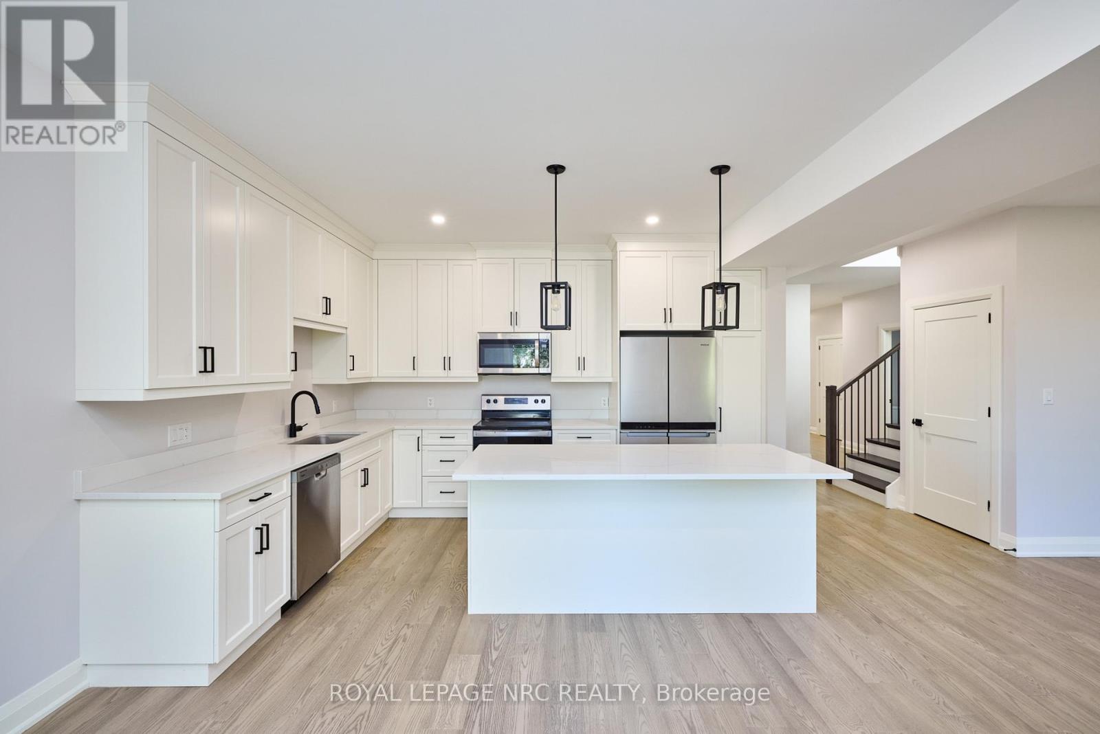 185 Hodgkins Avenue, Thorold, Ontario  L2V 1M2 - Photo 11 - X13836352