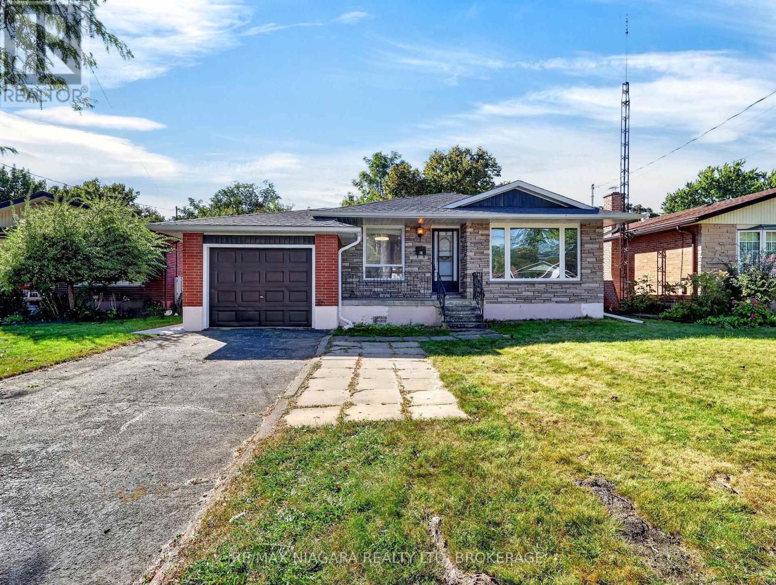 82 REGENT DRIVE, St. Catharines, Ontario