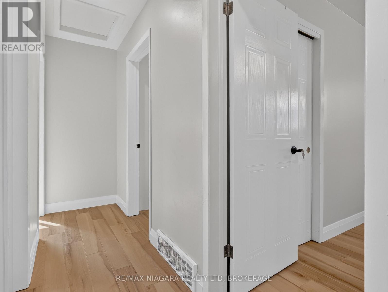 82 Regent Drive, St. Catharines, Ontario  L2M 3L7 - Photo 19 - X13836354