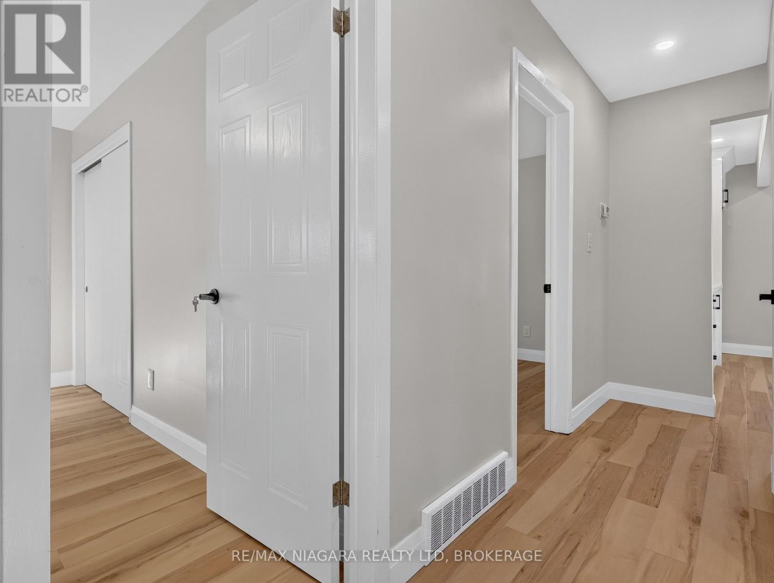 82 Regent Drive, St. Catharines, Ontario  L2M 3L7 - Photo 32 - X13836354