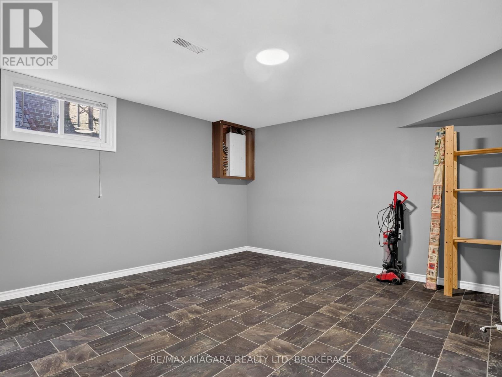 82 Regent Drive, St. Catharines, Ontario  L2M 3L7 - Photo 41 - X13836354