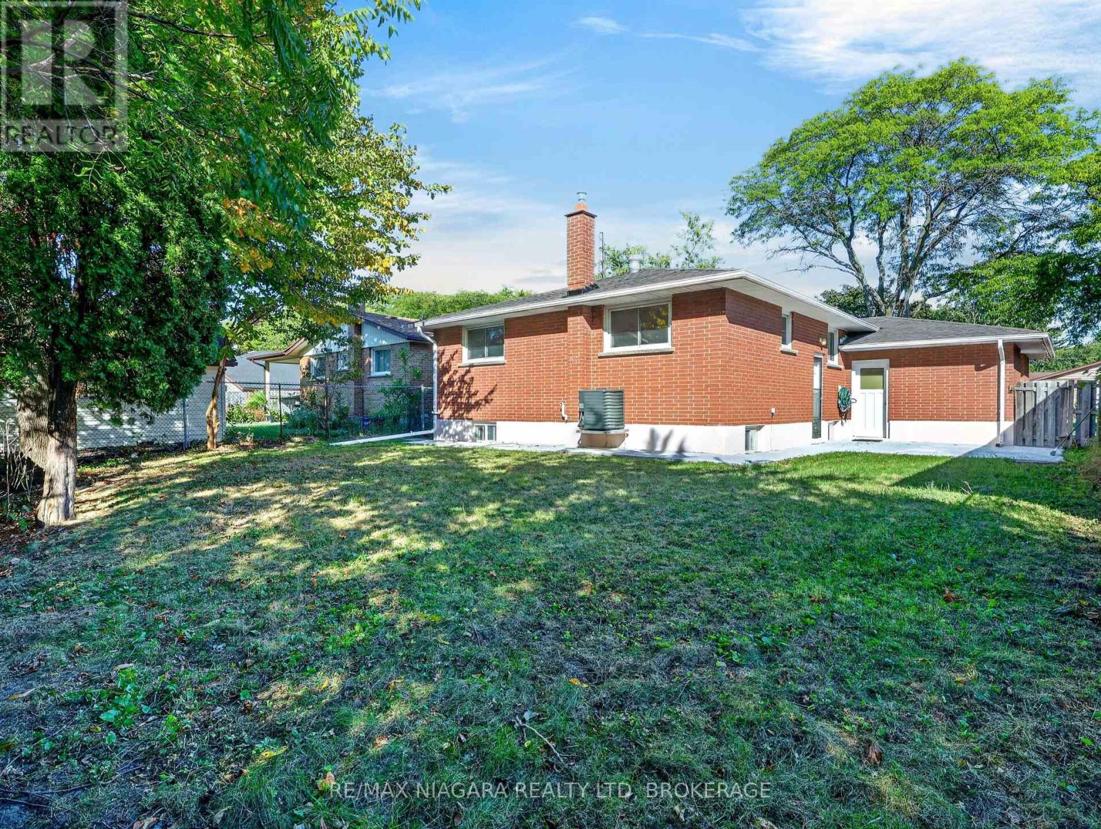 82 Regent Drive, St. Catharines, Ontario  L2M 3L7 - Photo 5 - X13836354