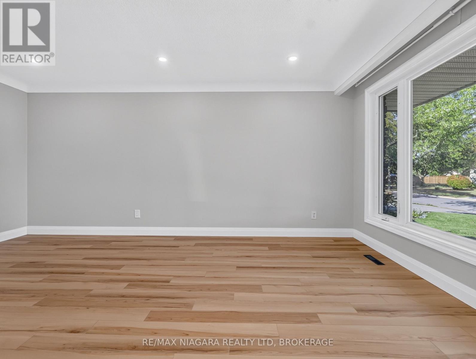 82 Regent Drive, St. Catharines, Ontario  L2M 3L7 - Photo 8 - X13836354